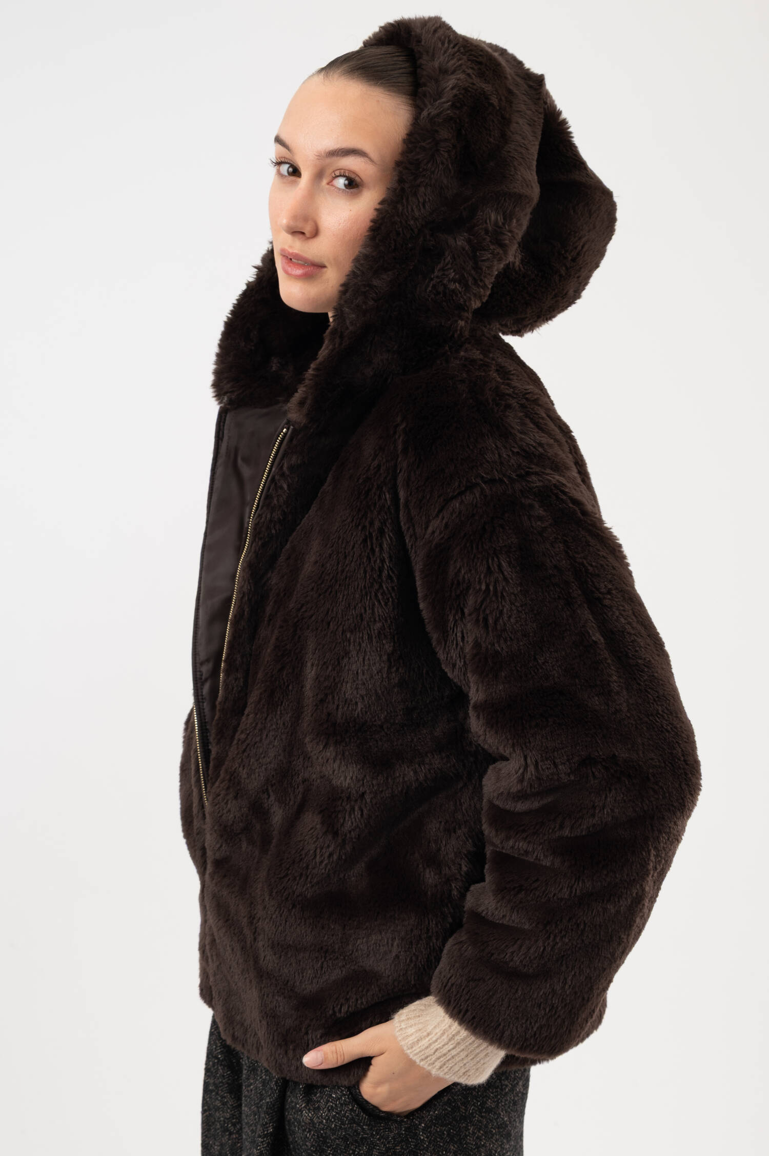 Faux-Fur-Jacke in Dunkelbraun