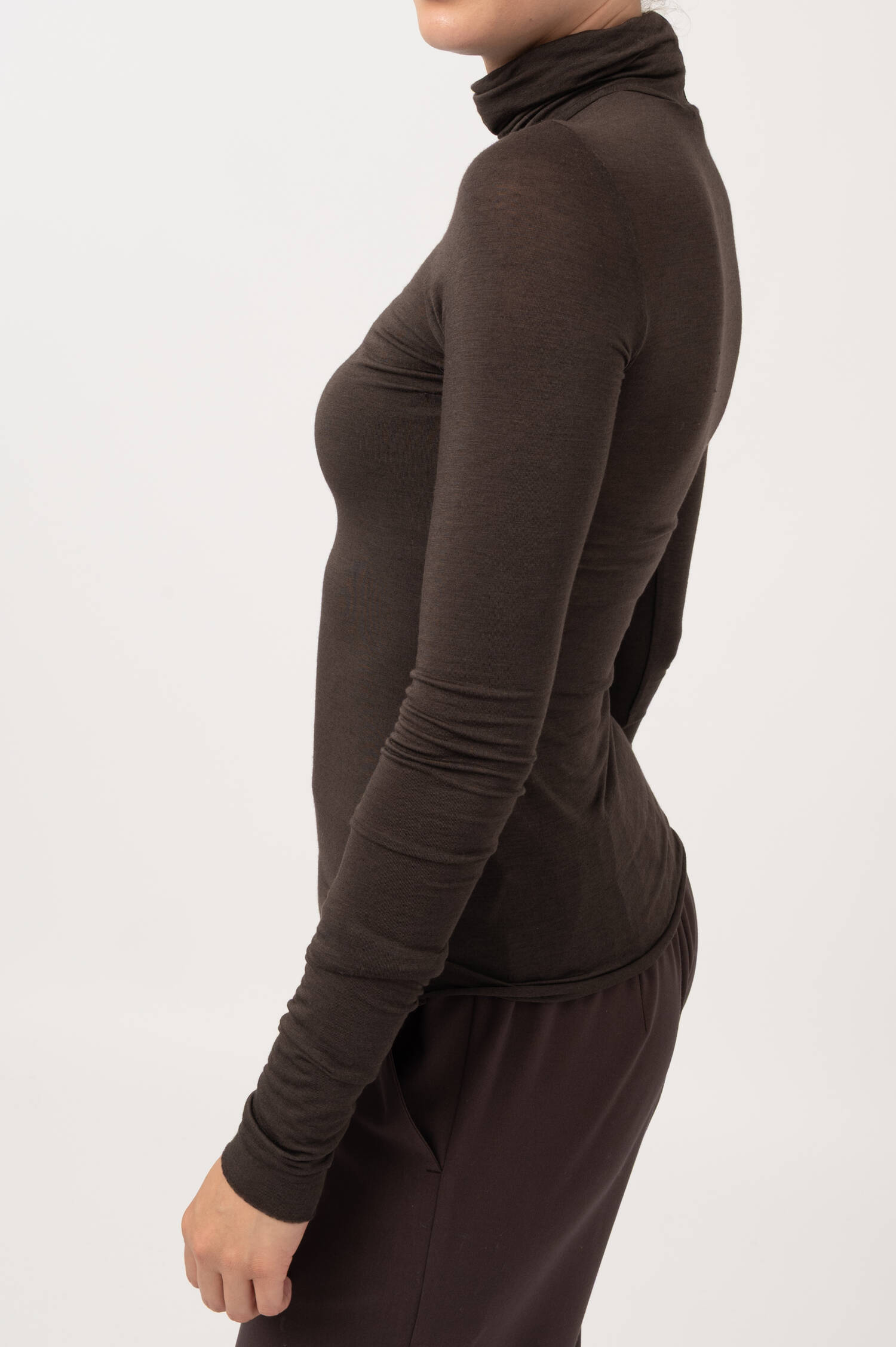Langarm-Rollkragenshirt in Braun meliert