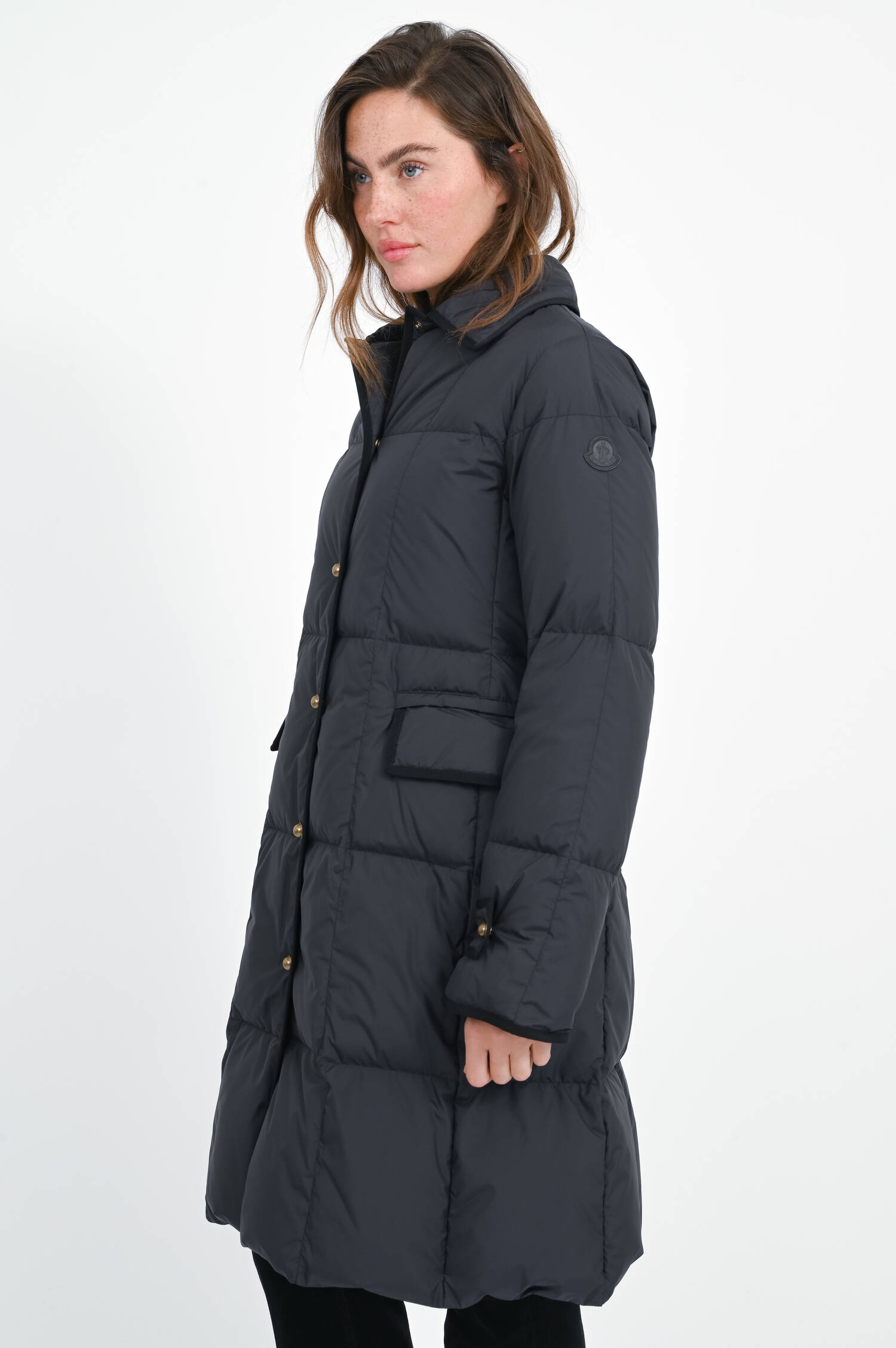 Daunen Steppmantel mit Hemdkragen in Black