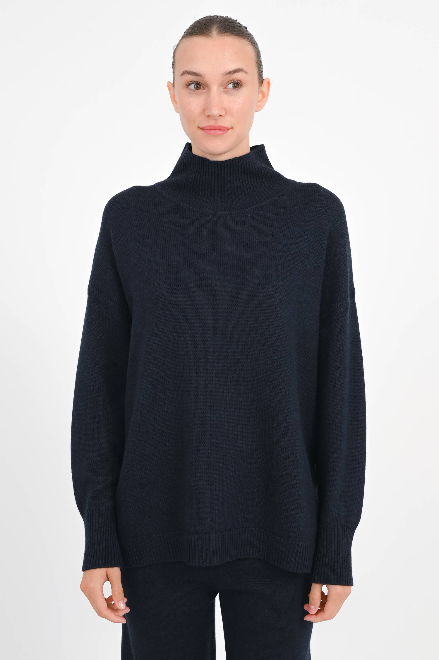 Pullover aus Wolle mit Arm-Detail in Navy