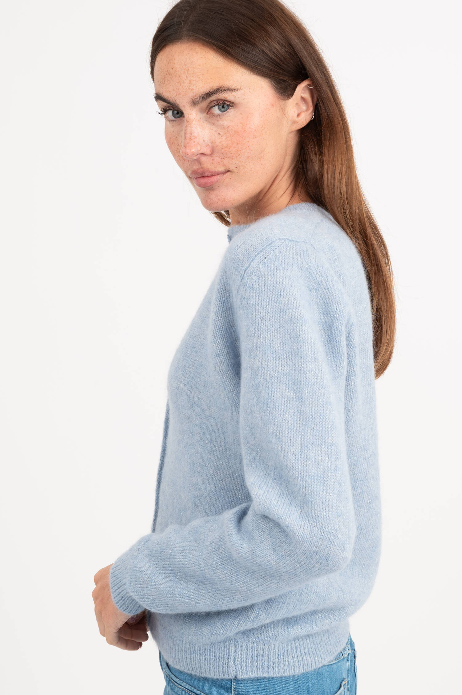 Strickweste mit Lurexfäden in Hellblau