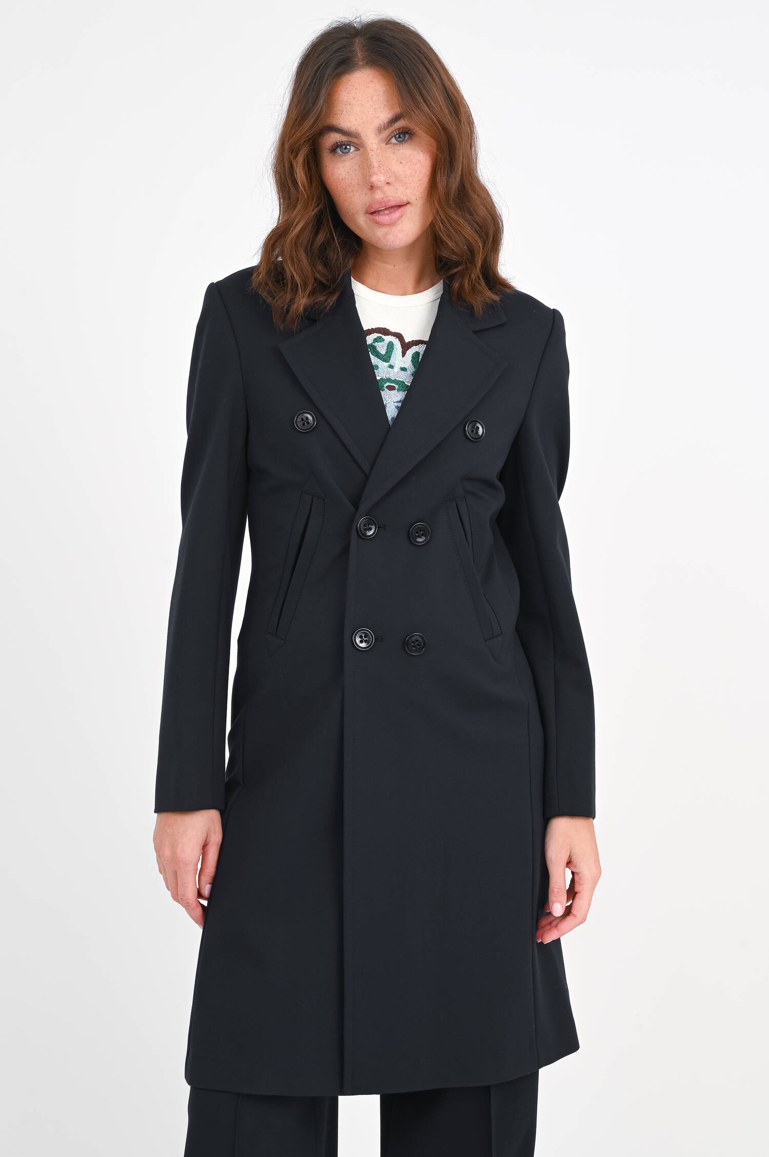 Klassischer Zweireiher in Navy