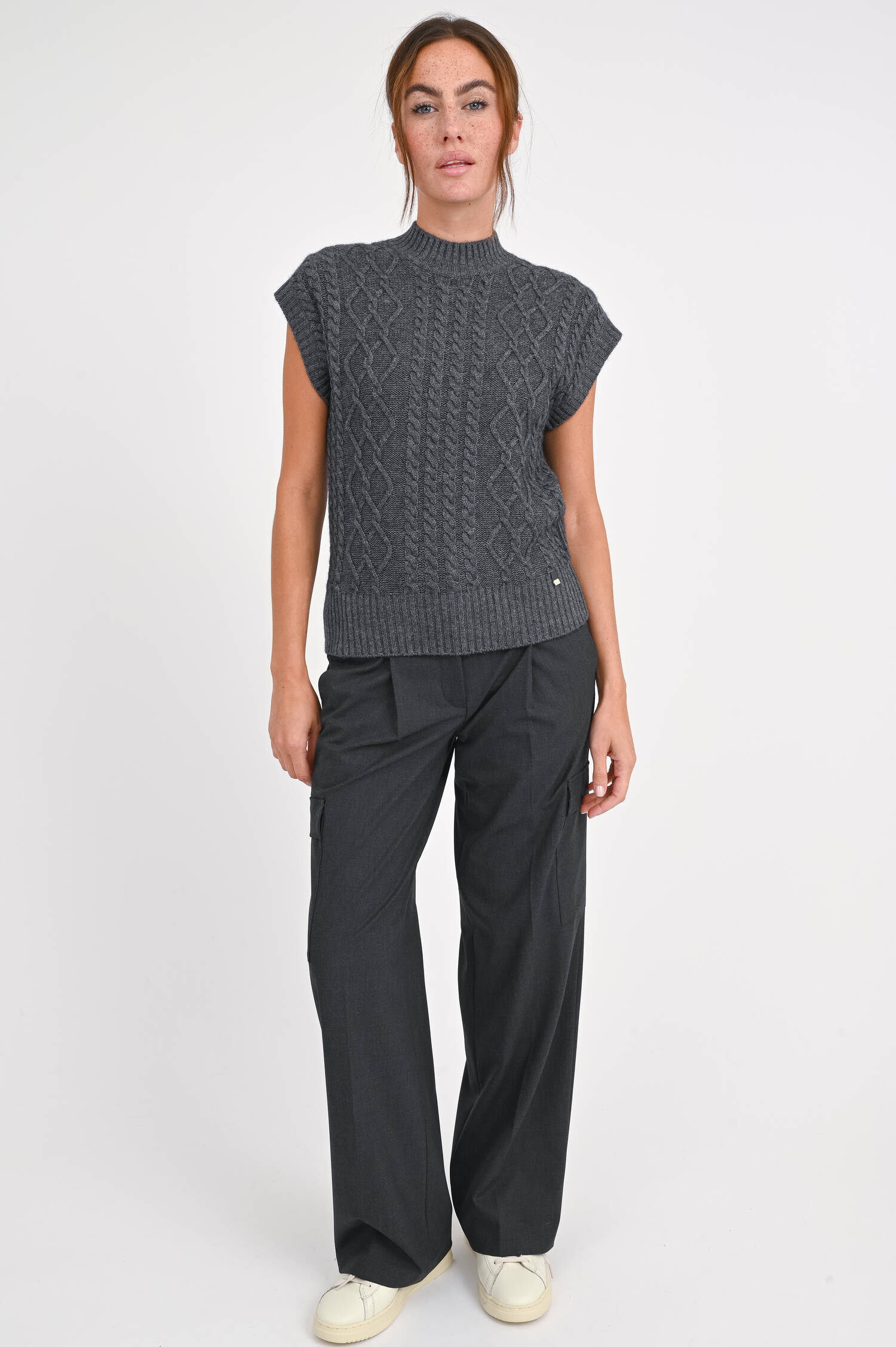 Pullunder aus Woll-Cashmere-Mix in Grau Pullunder aus Woll-Cashmere-Mix in Grau