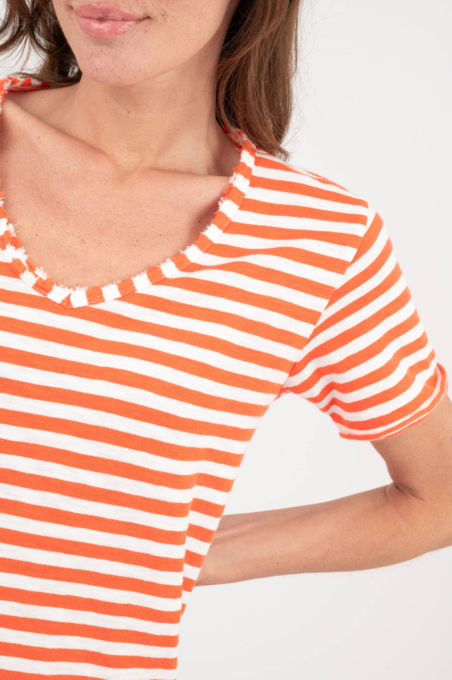 T-Shirt in Weiß/Orange gestreift T-Shirt in Weiß/Orange gestreift
