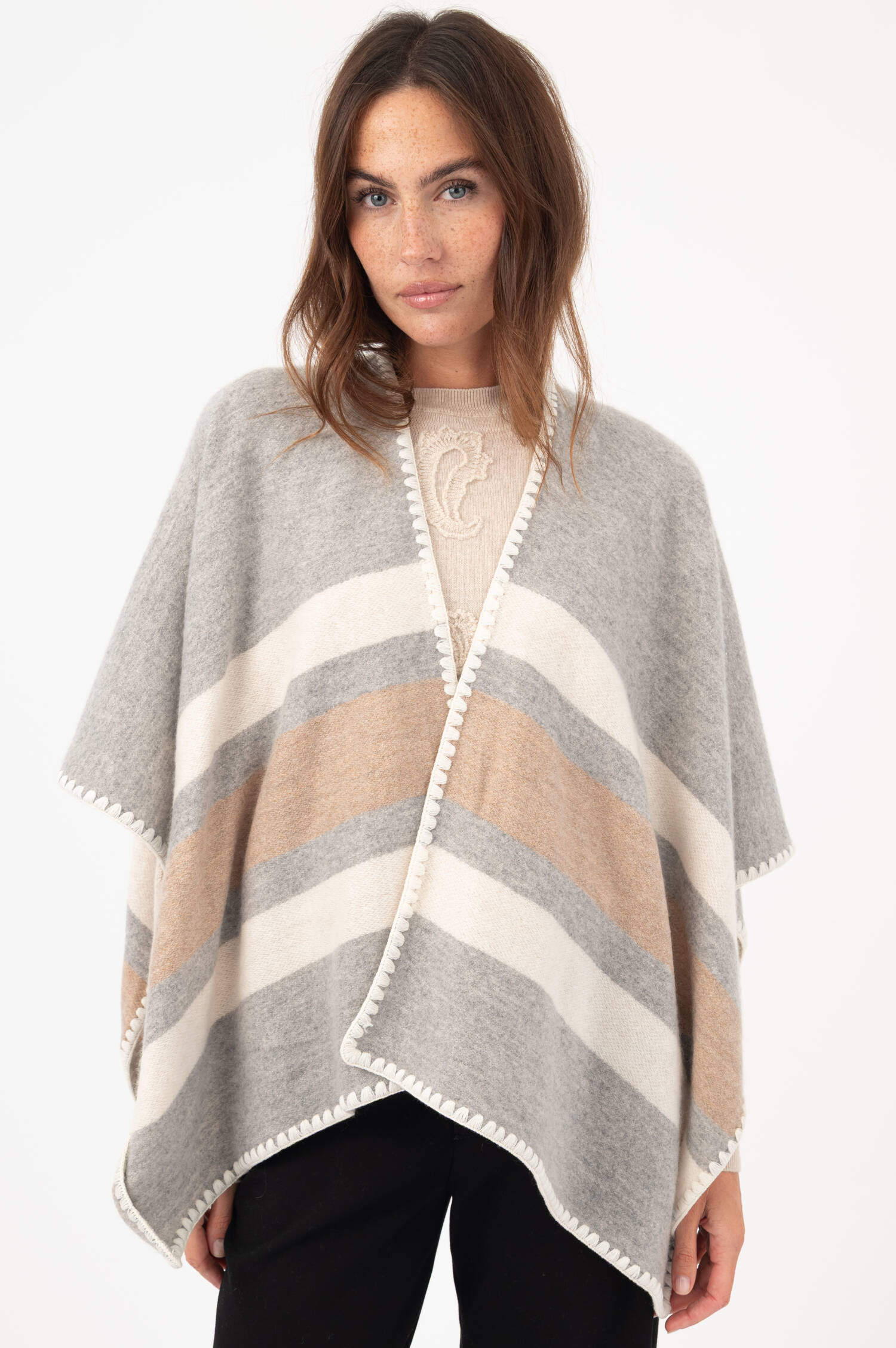 Cashmere-Poncho in Grau/Weiß/Beige Cashmere-Poncho in Grau/Weiß/Beige