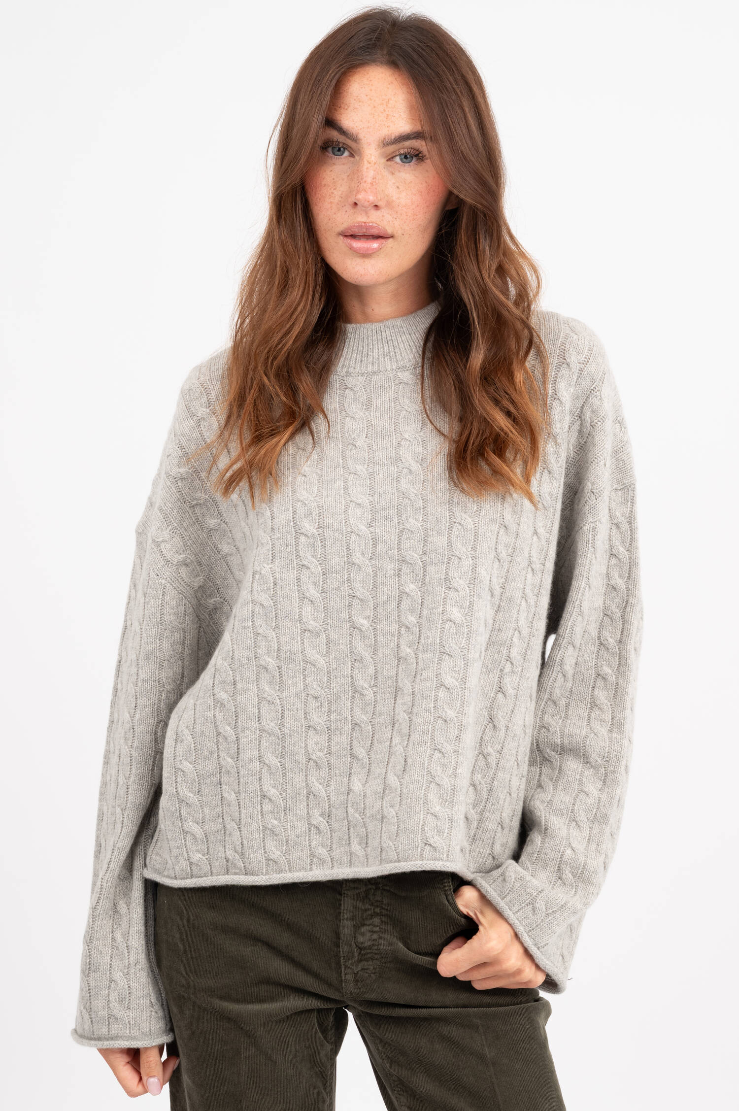 Zopfstrick Woll-Pullover in Grau Zopfstrick Woll-Pullover in Grau