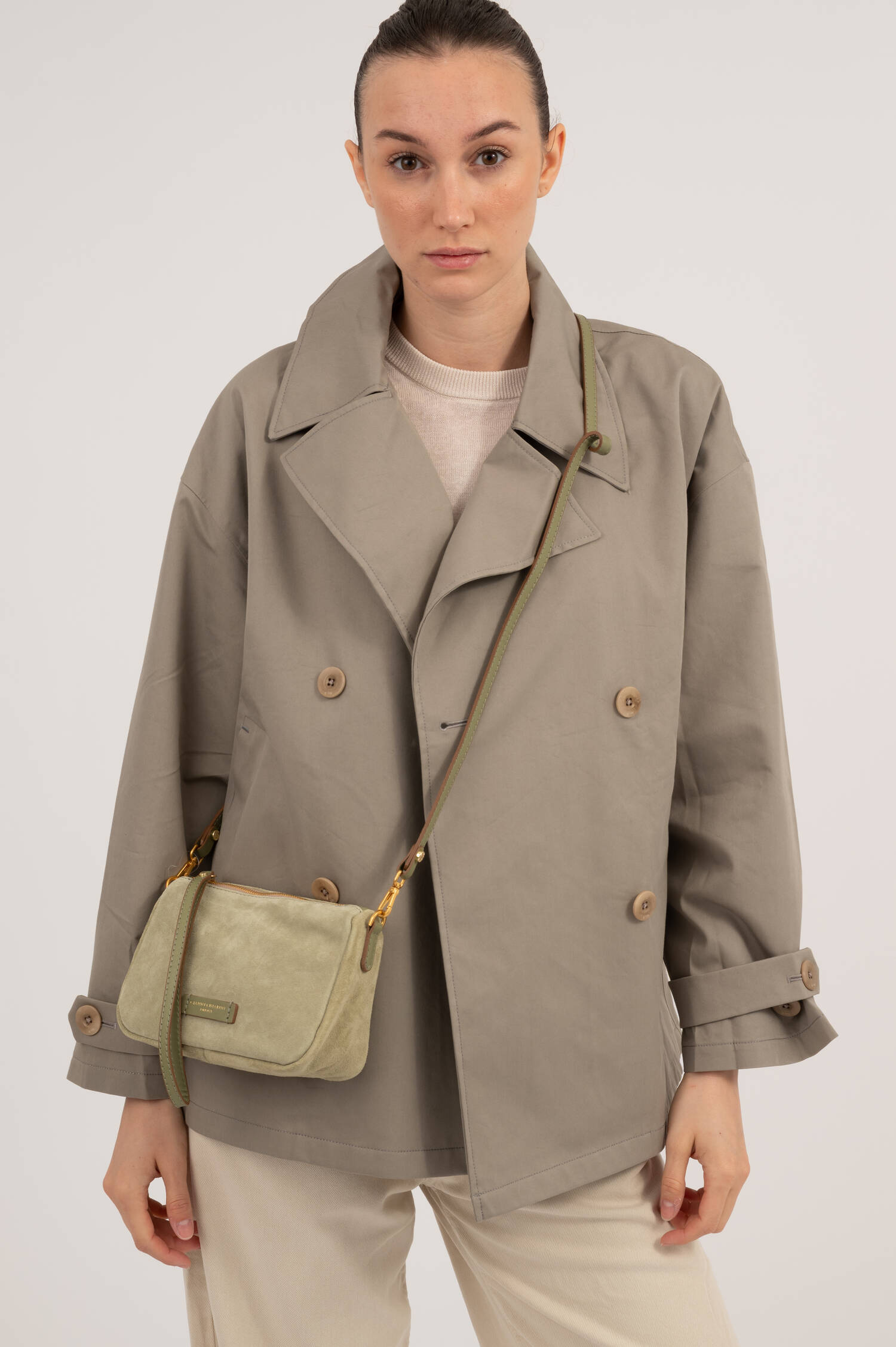 Velourleder-Pouch NORA in Hellgrün