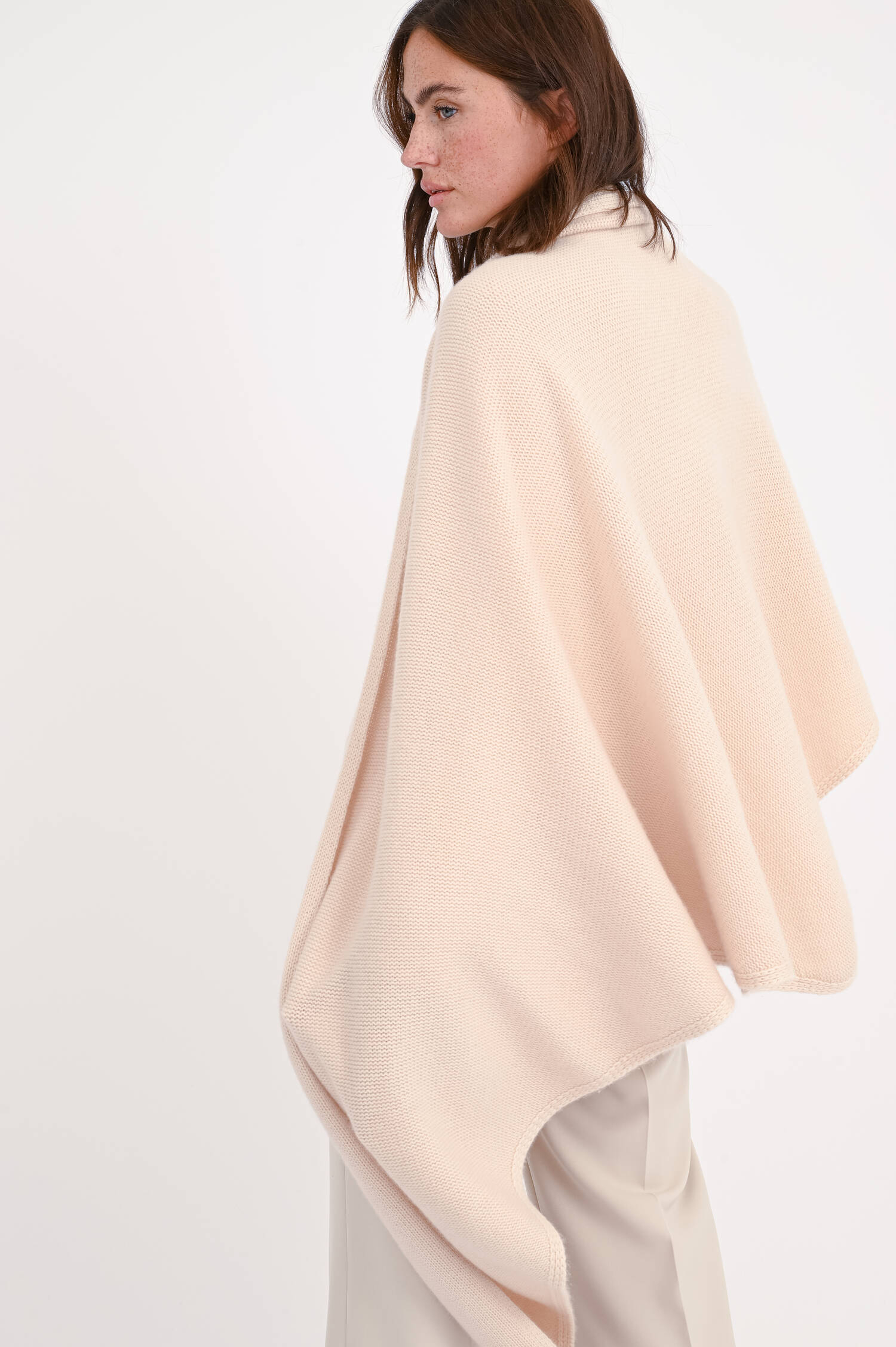 Cashmere Tuch in Buttercream Cashmere Tuch in Buttercream