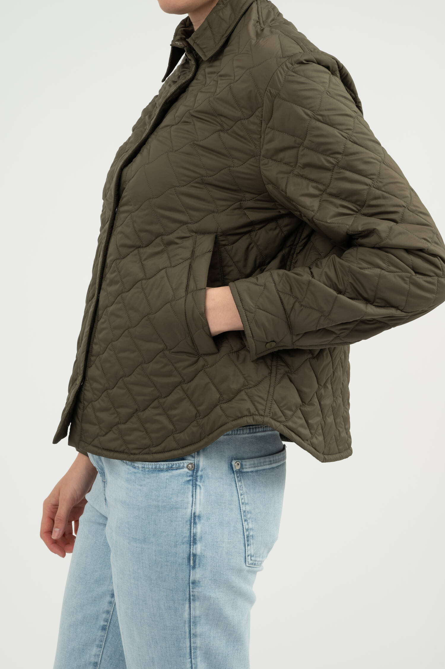 Steppjacke mit Rautenmuster in Olive Steppjacke mit Rautenmuster in Olive