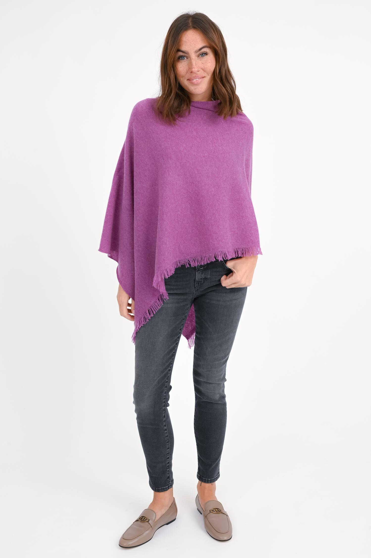 Cashmere Poncho in Violett