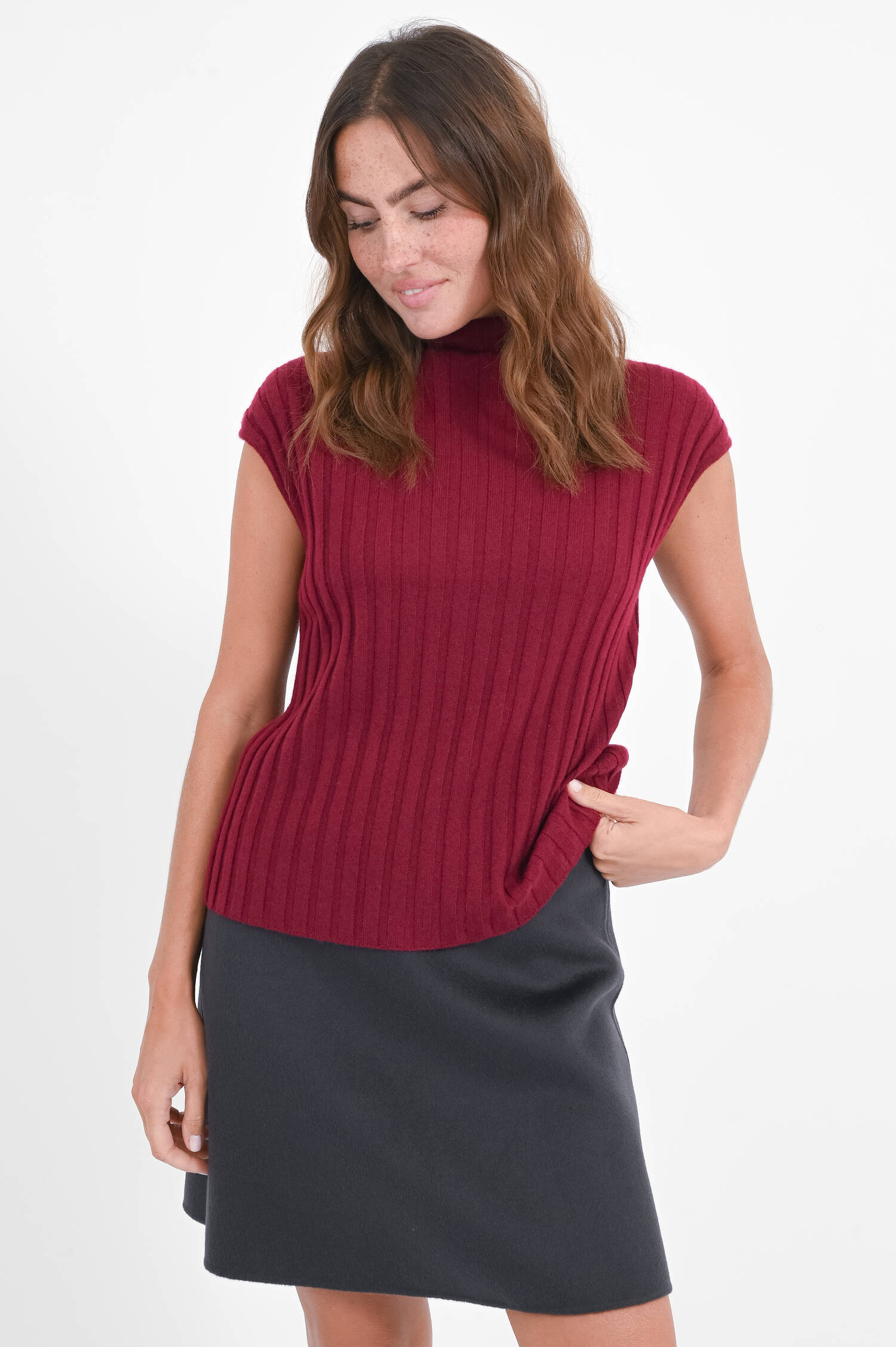 Rippstrick Pullunder aus Cashmere in Bordeaux