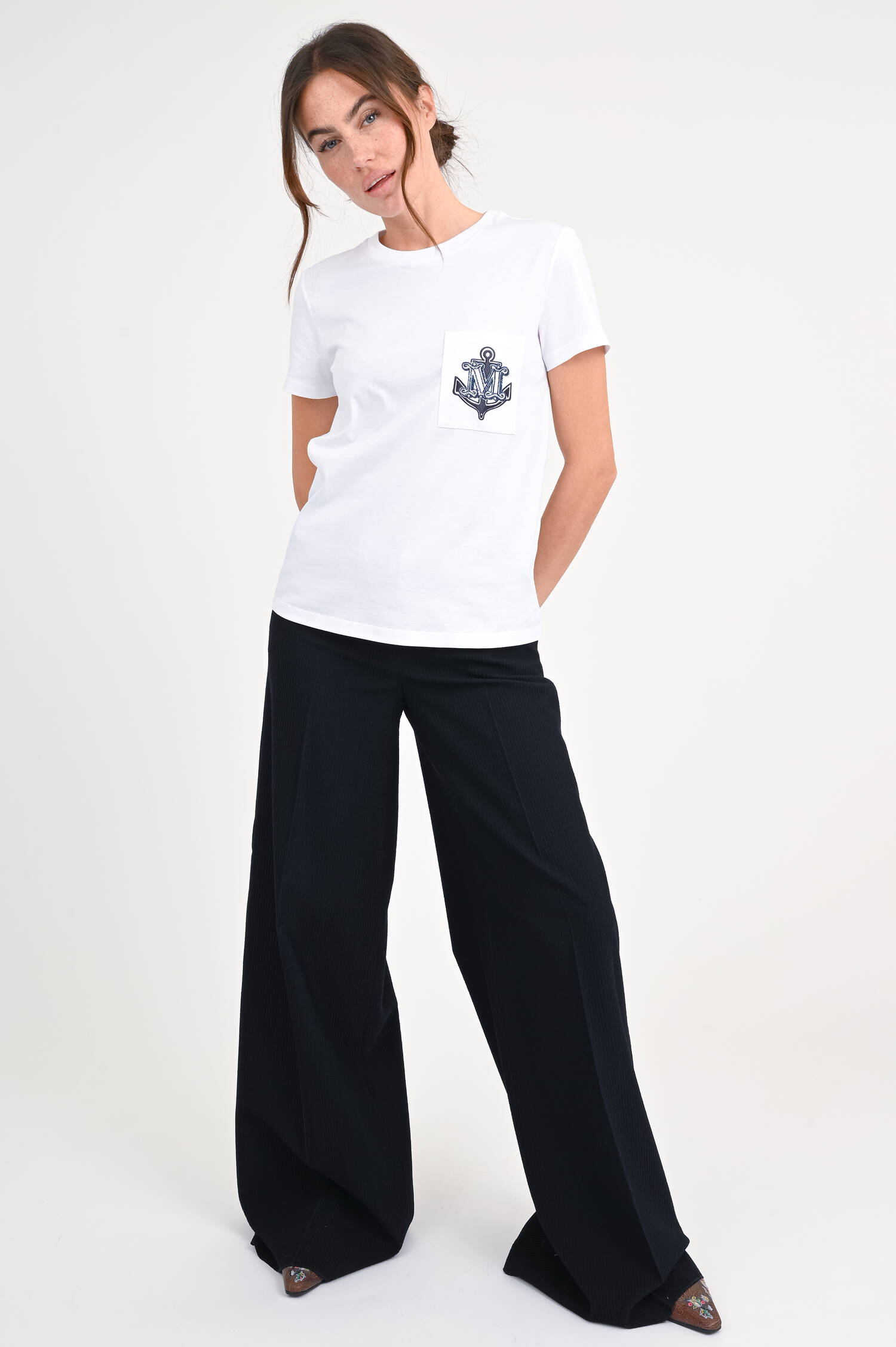 T-Shirt mit Anker-Stickerei in Weiß/Navy