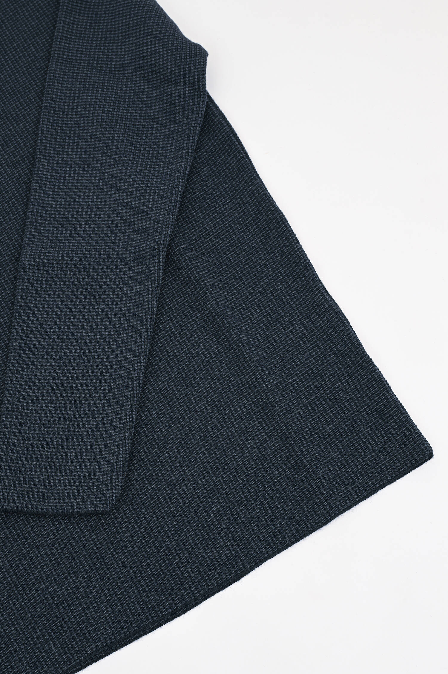 Pullover mit dezentem Waffelmuster in Navy Pullover mit dezentem Waffelmuster in Navy