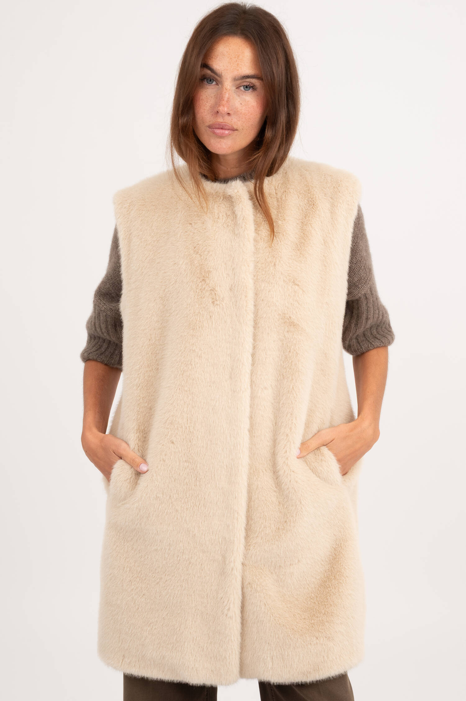 Faux Fur Weste in Beige