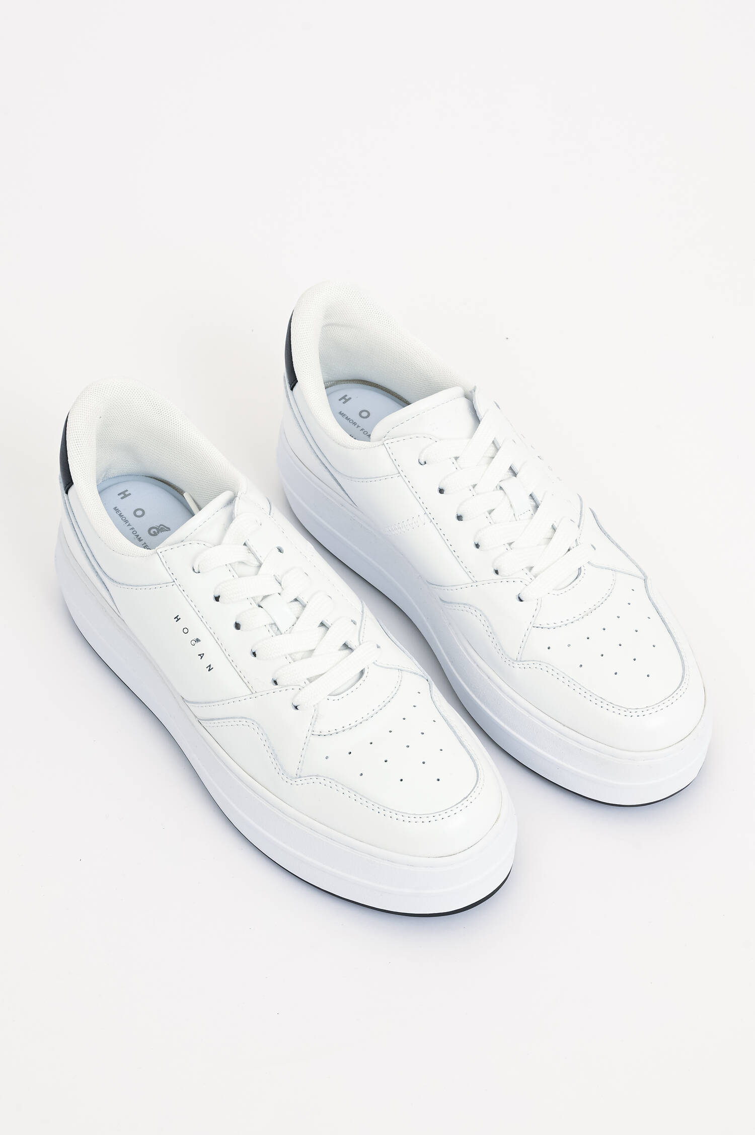 Sneaker H670 ALLACCIATO in Weiß