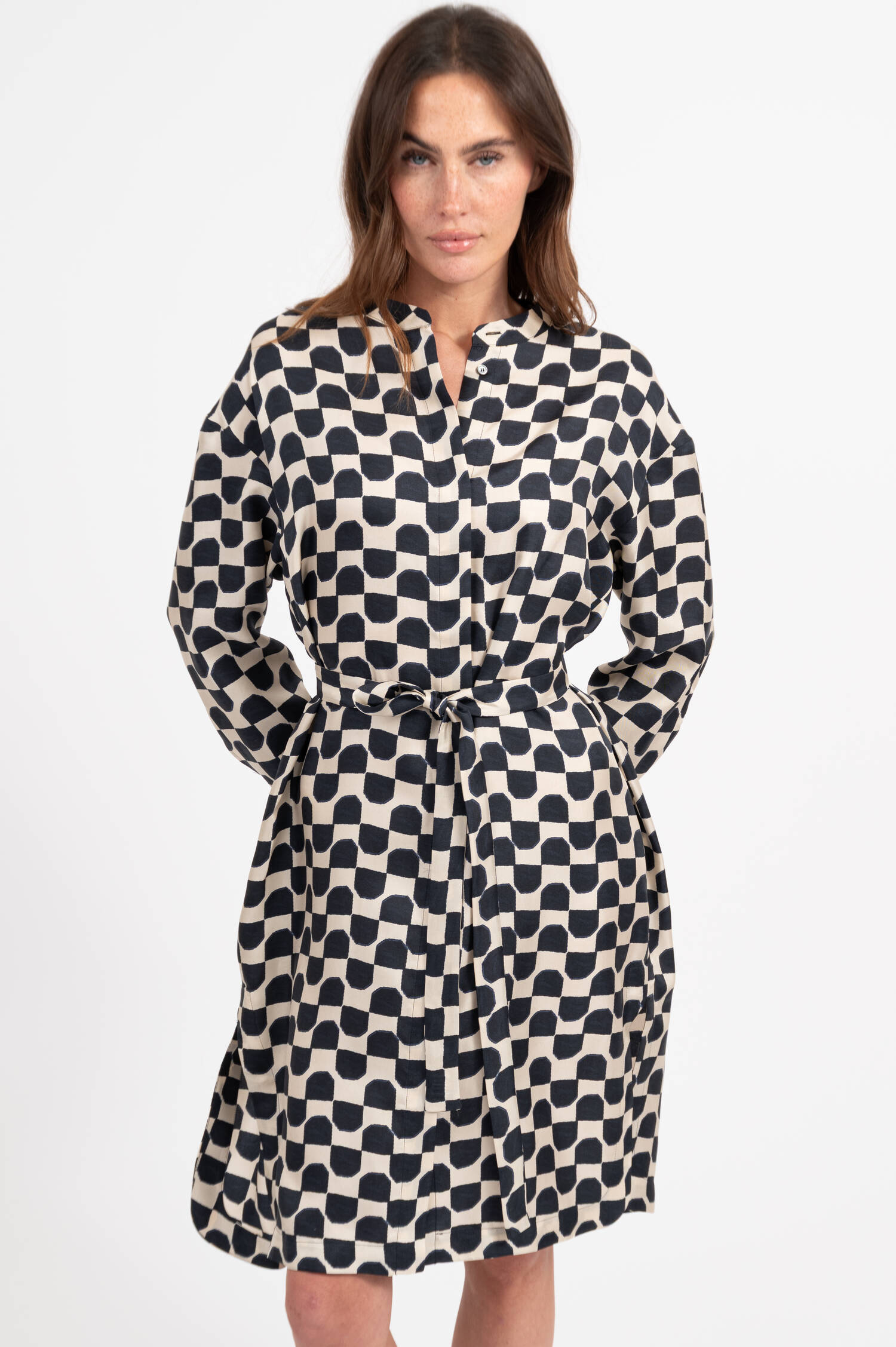 Kleid PINZA aus Seidentwill in Schwarz/Beige