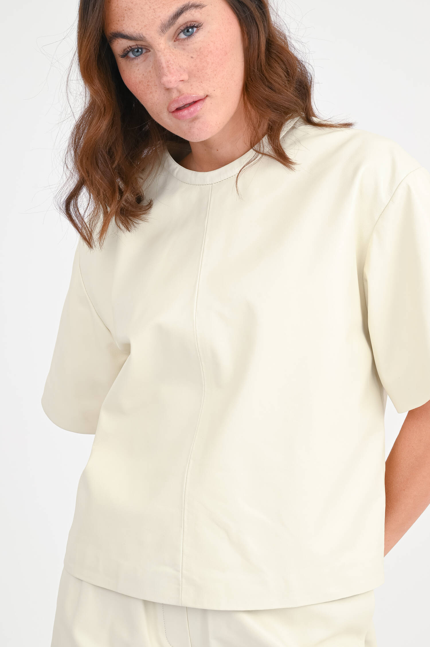 Leder T-Shirt SIRA in Ecru