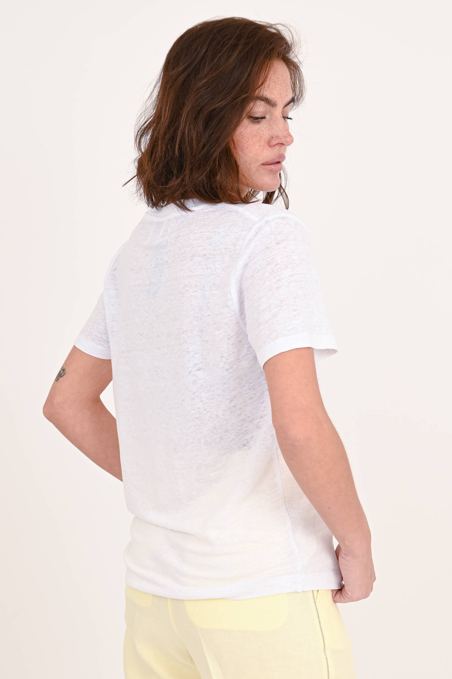 Leinenshirt mit V-Ausschnitt in Weiss