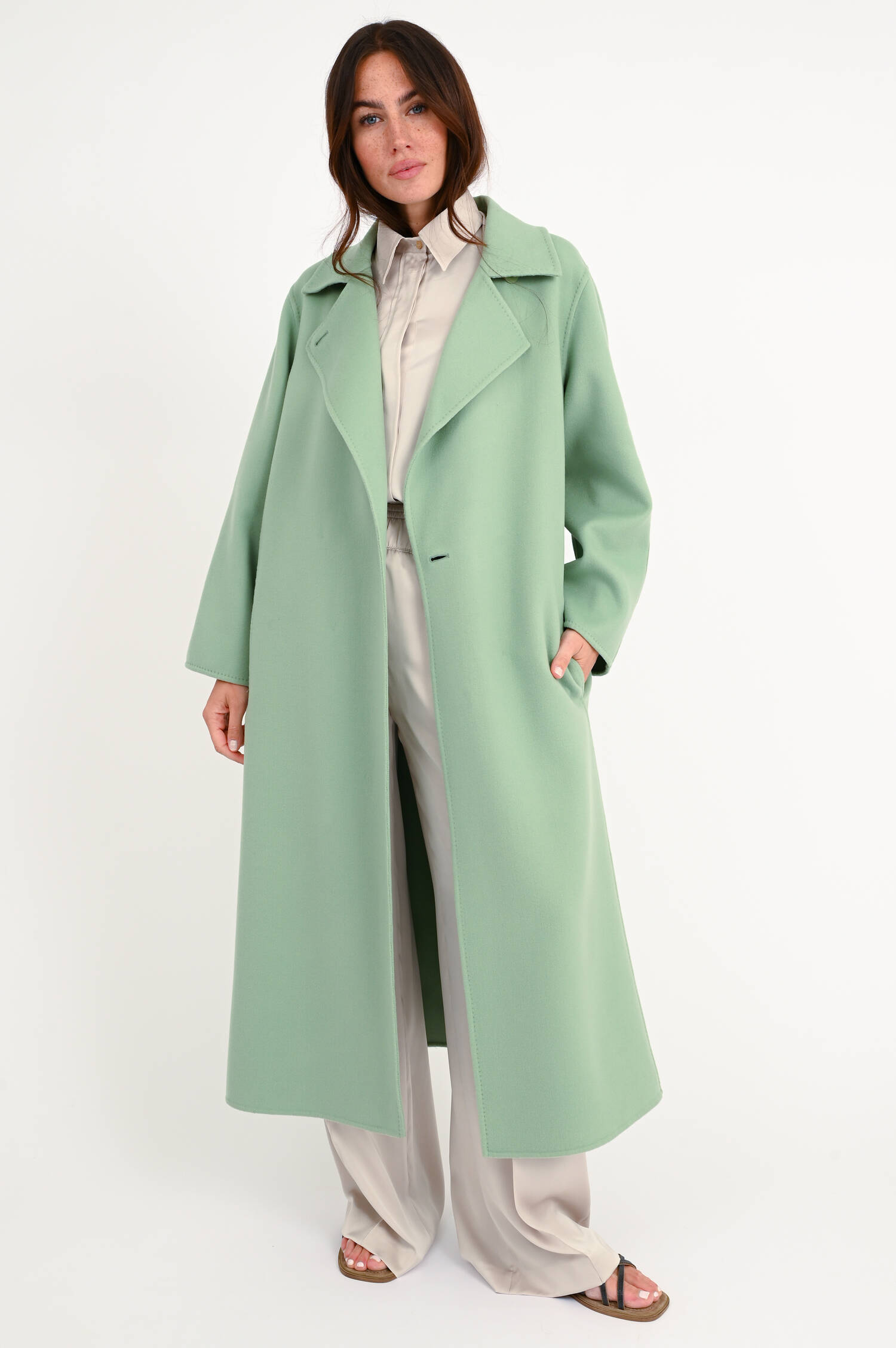 Mantel aus Schurwolle und Cashmere in Mintgrün Mantel aus Schurwolle und Cashmere in Mintgrün