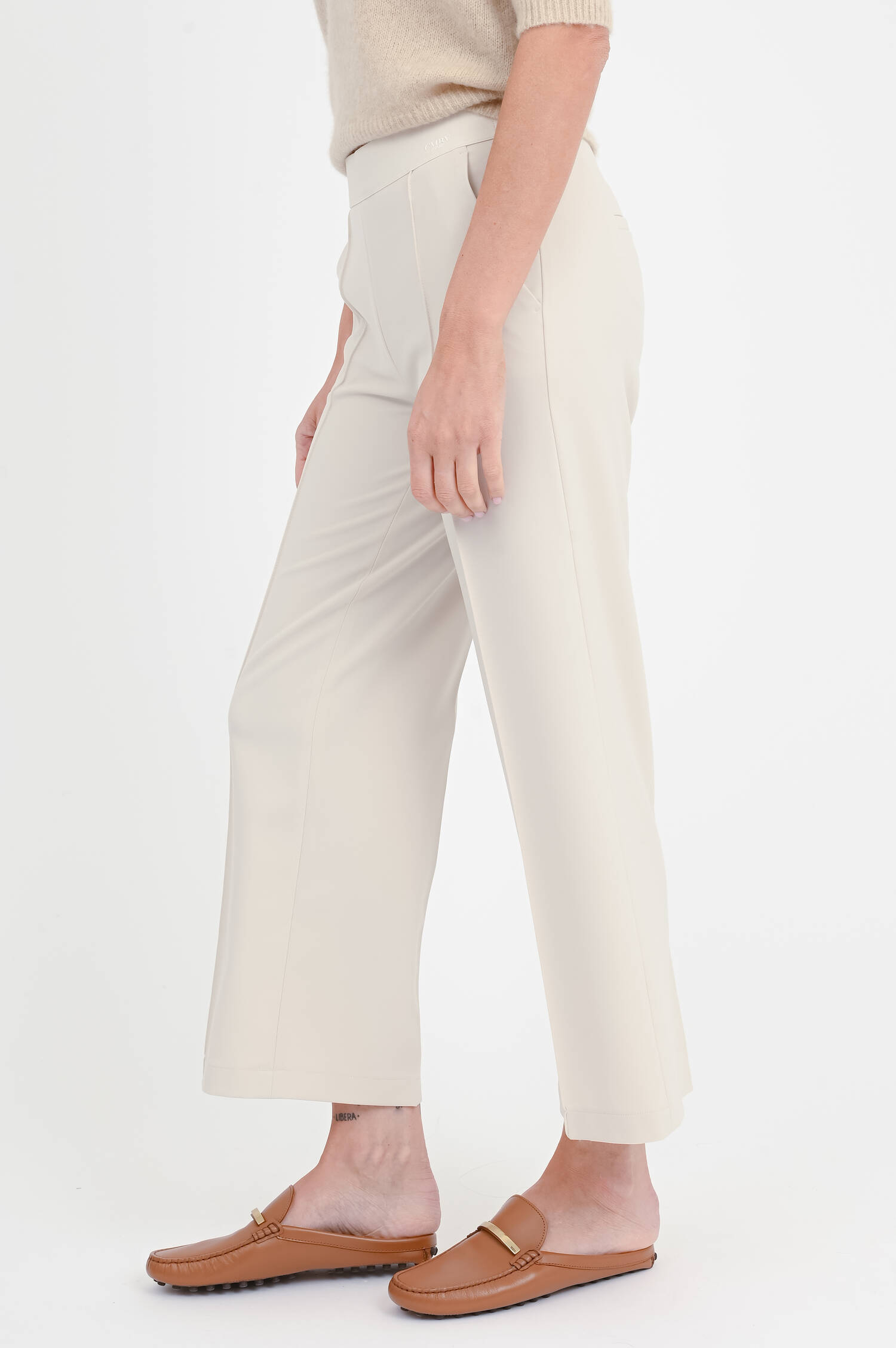 Hose mit dekorativen Gummizug in Creme