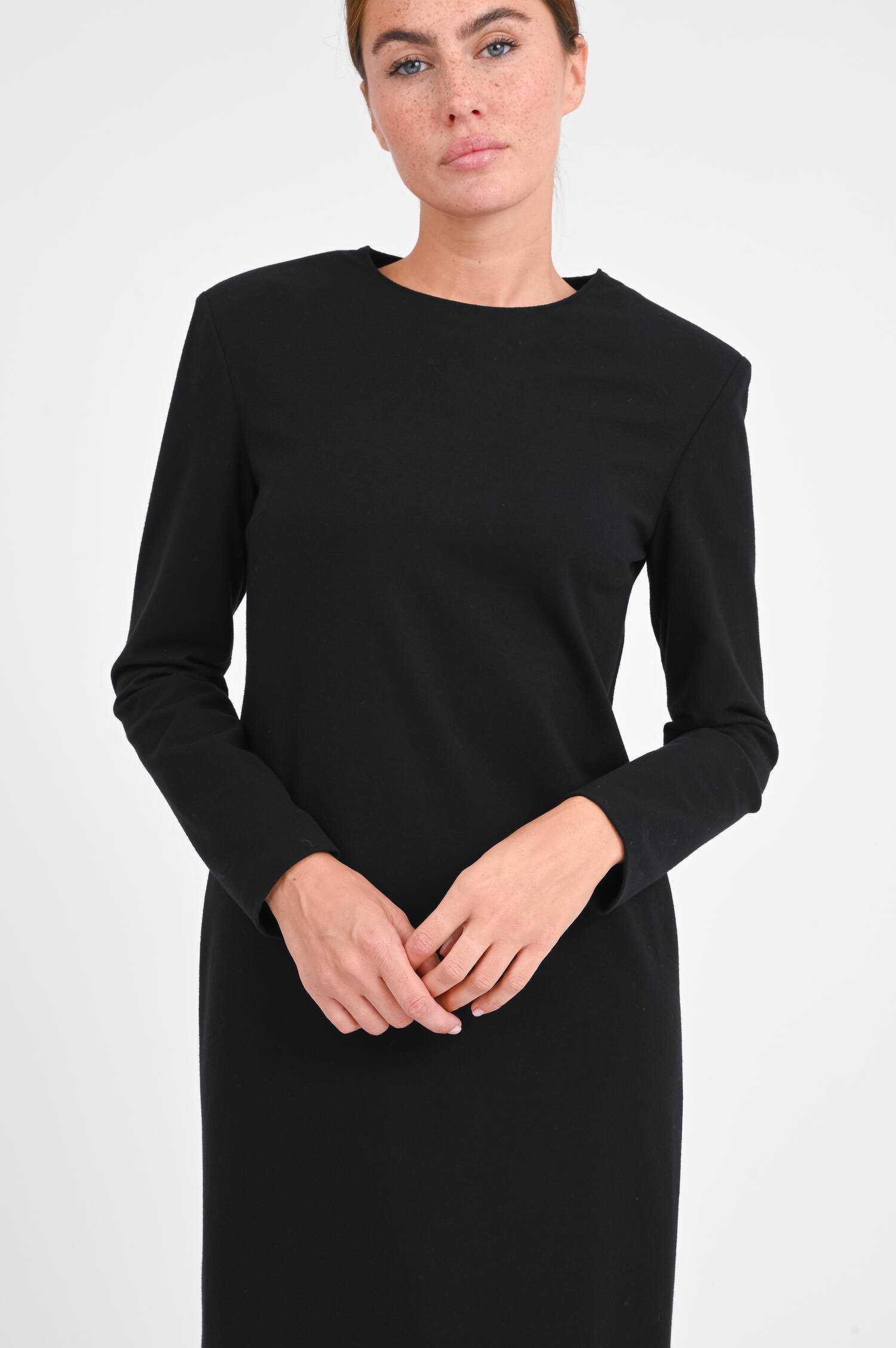 Kleid aus Viskose-Mix in Schwarz