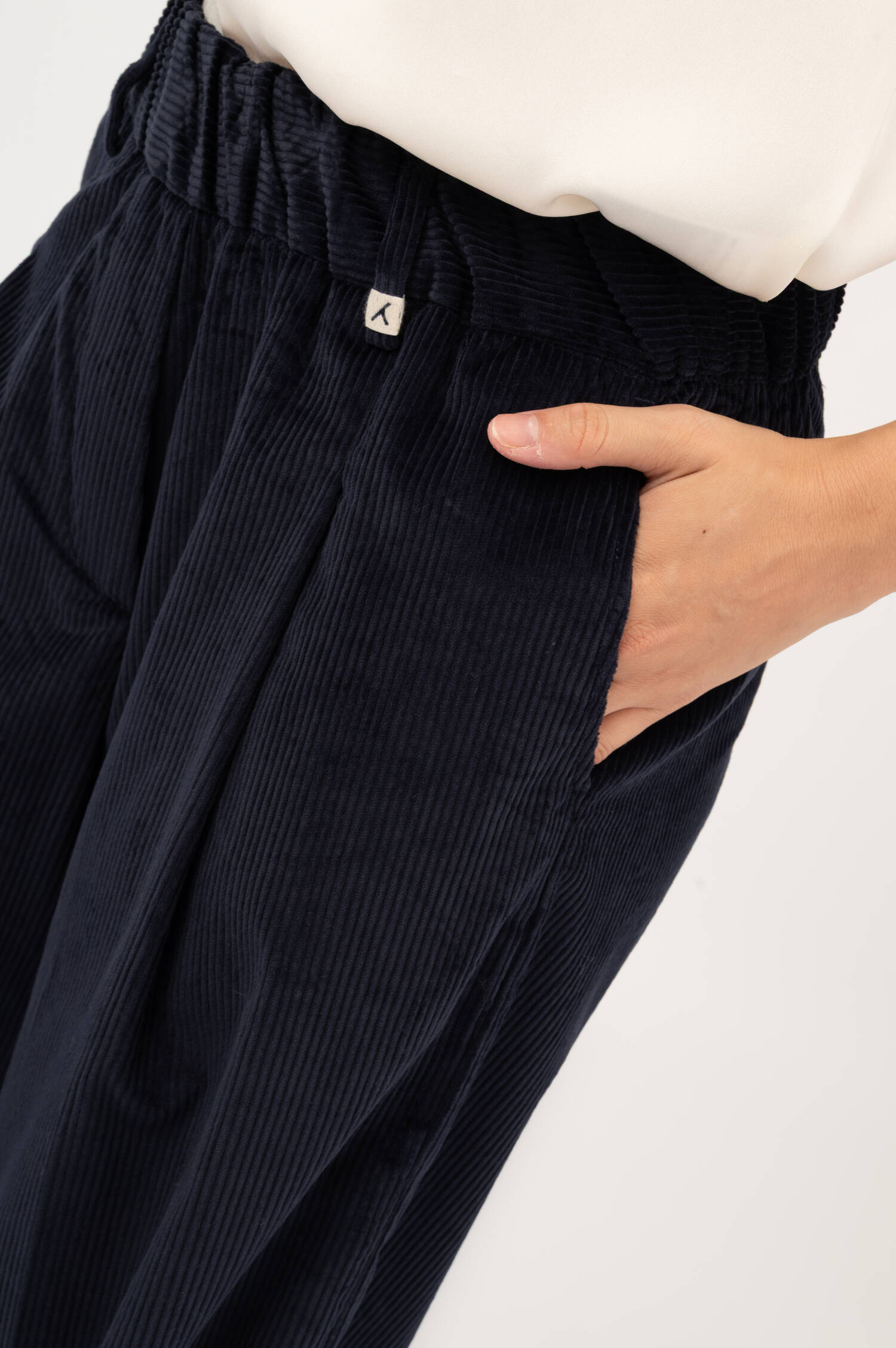 Wide-Leg Cordhose in Navy