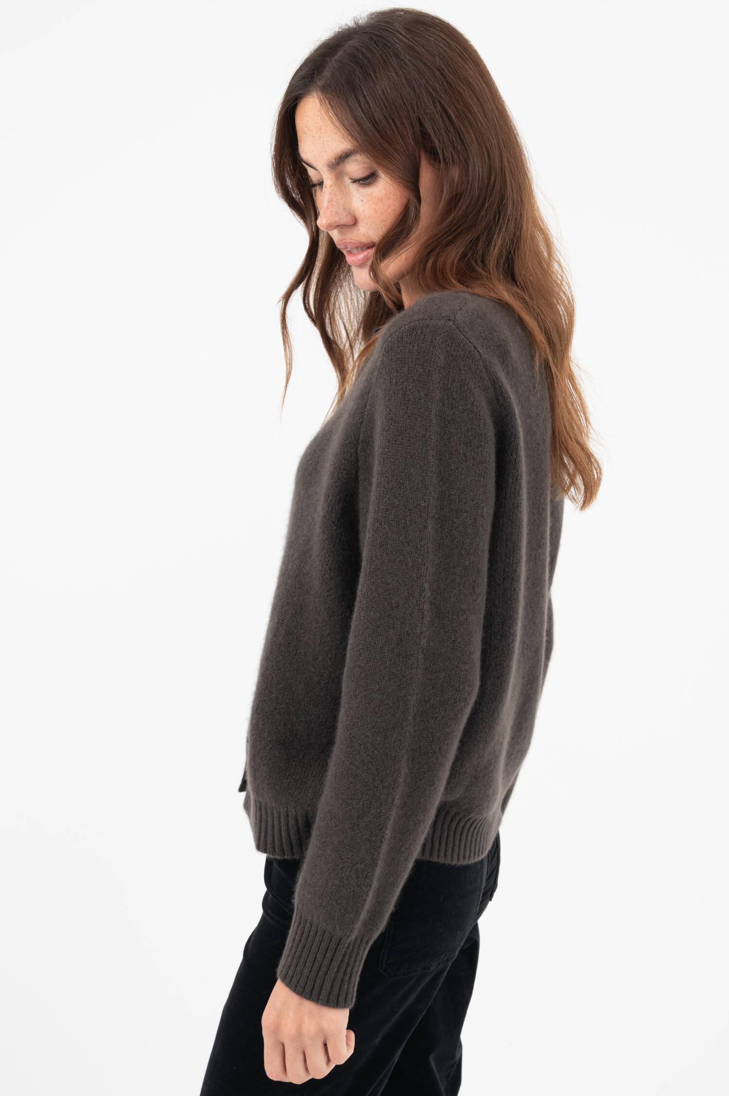 Cashmere-Seiden-Cardigan in Oliv Cashmere-Seiden-Cardigan in Oliv