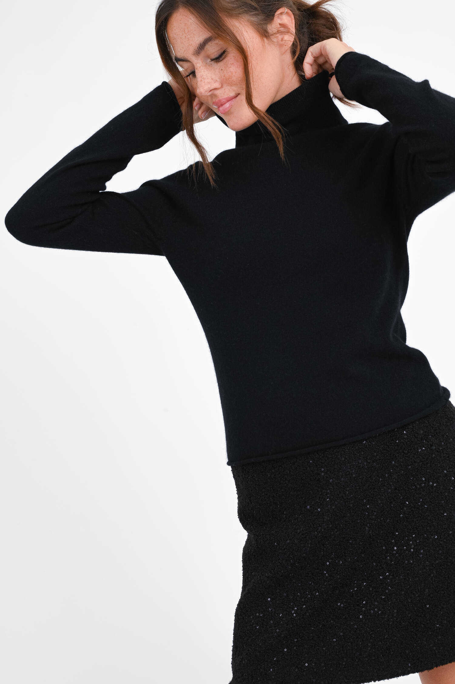 Cashmere-Rollkragenpullover in Schwarz