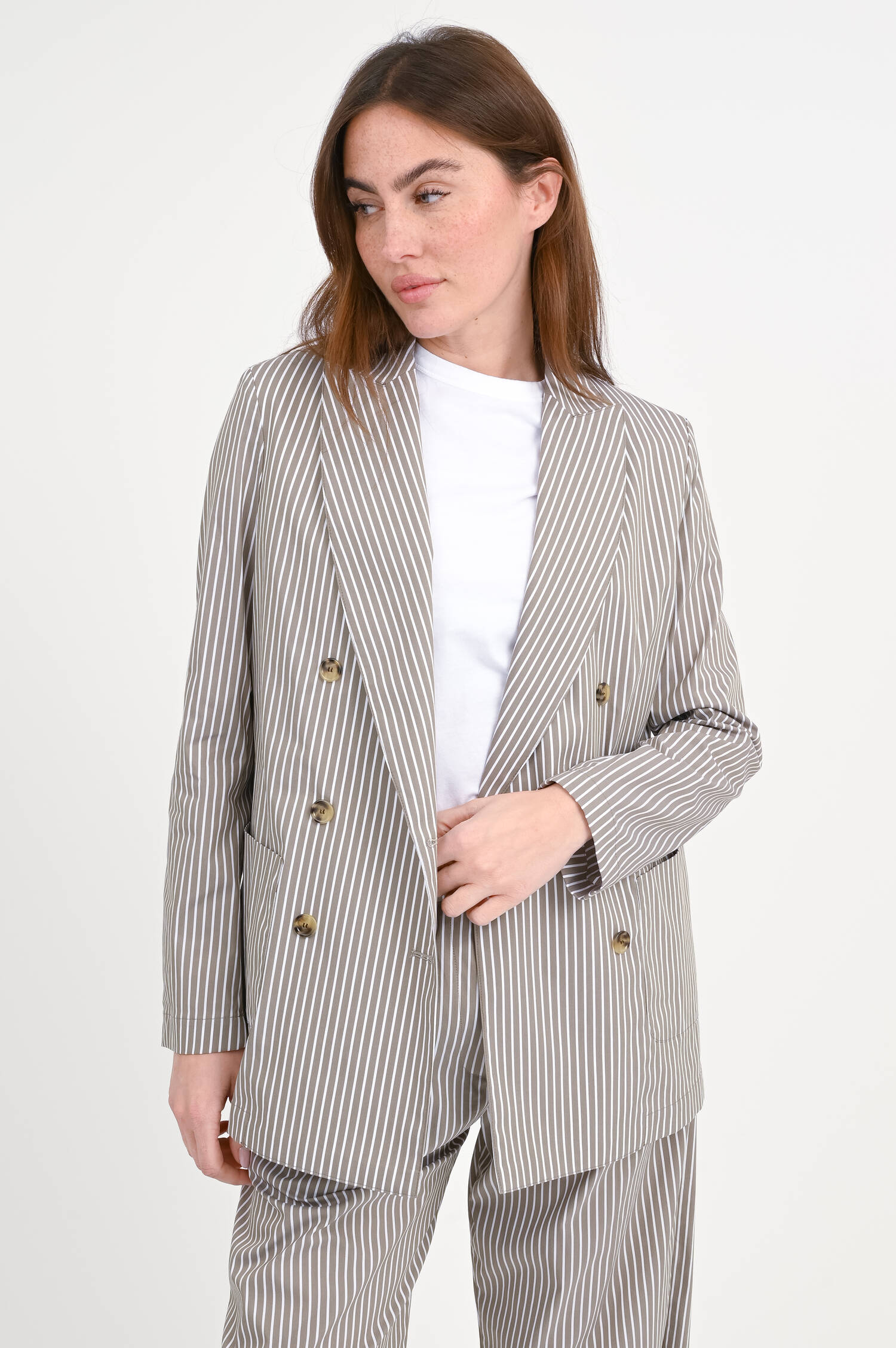 Gestreifter Doppelreihiger Blazer in Taupe/Weiß