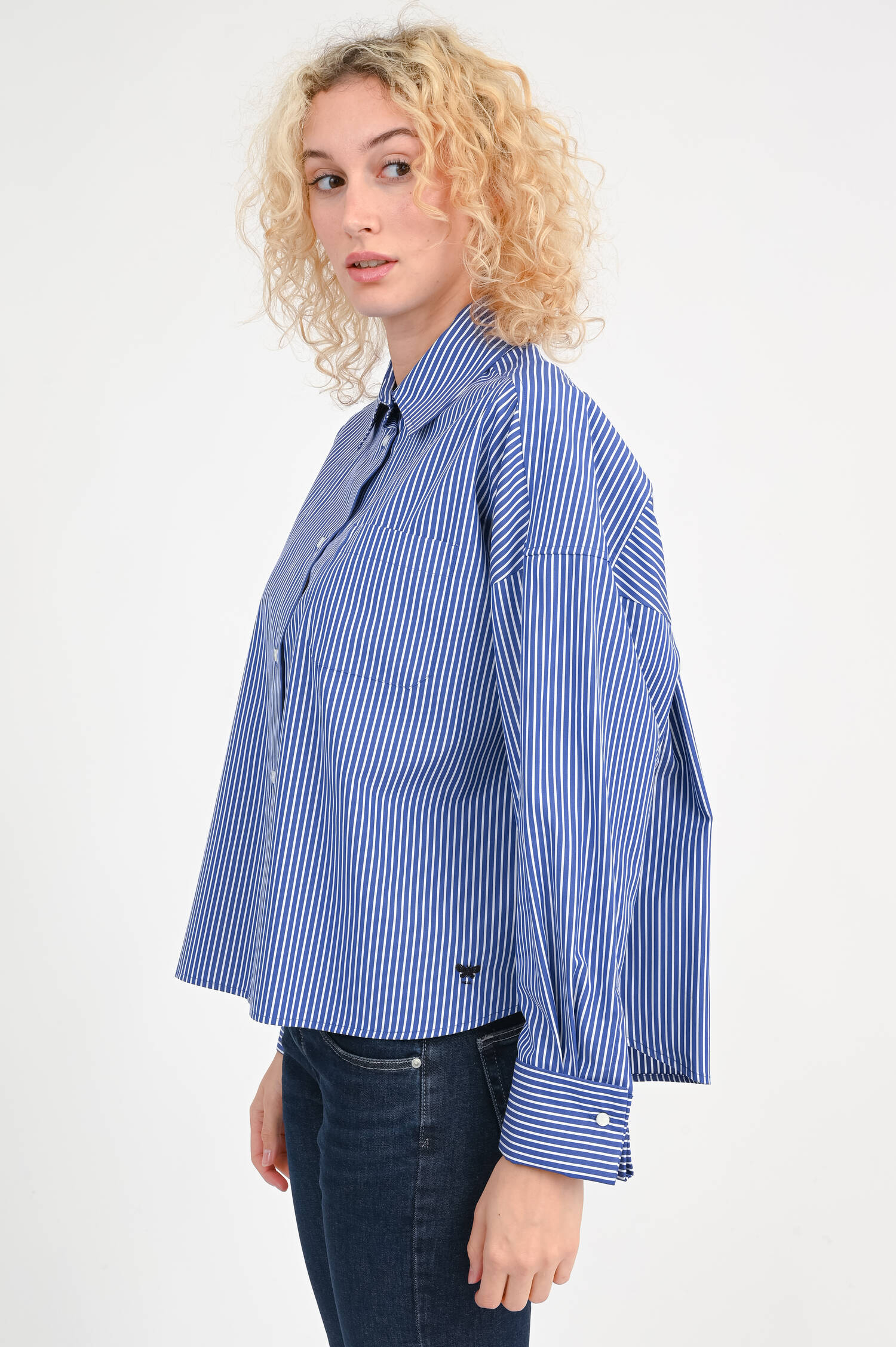 Cropped-Bluse in Weiß/Blau gestreift