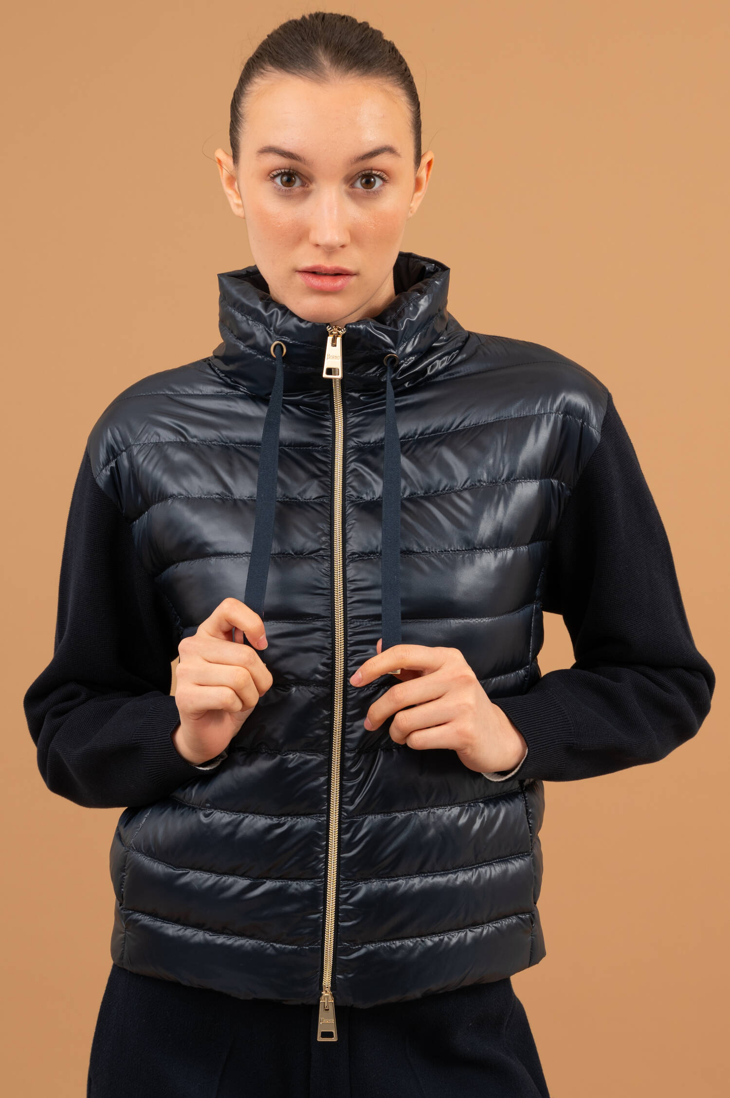 Hybrid Jacke in Navy Blau Hybrid Jacke in Navy Blau