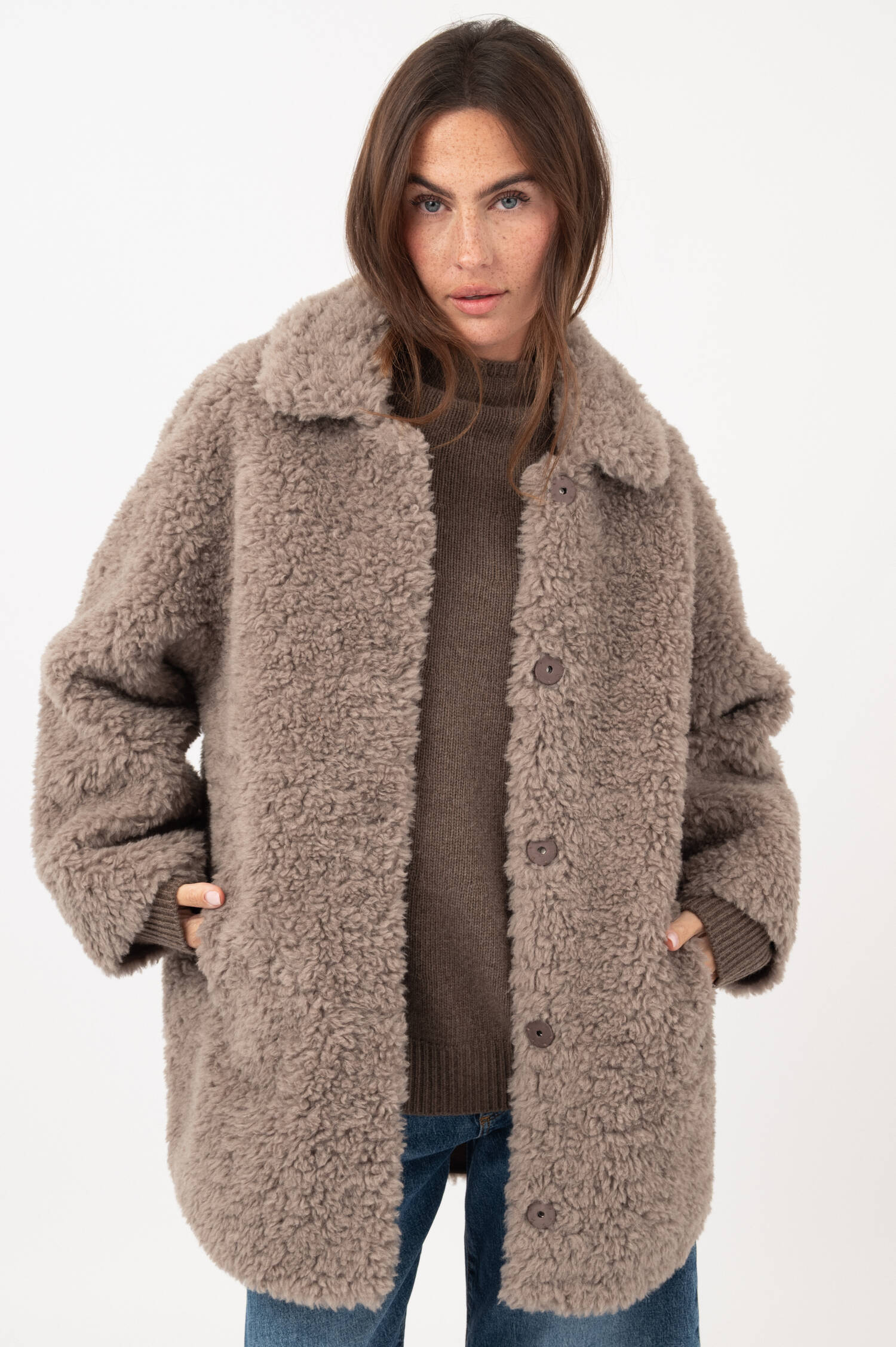 Woll-Mix-Teddy-Mantel in Taupe Woll-Mix-Teddy-Mantel in Taupe