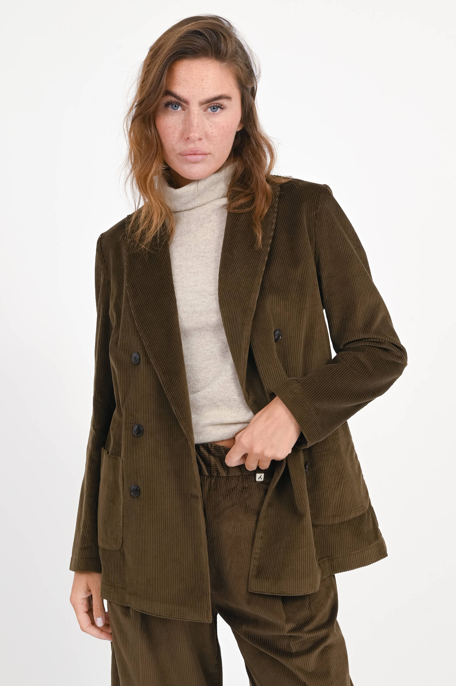 Cord-Blazer mit aufgesetzten Taschen in Khaki