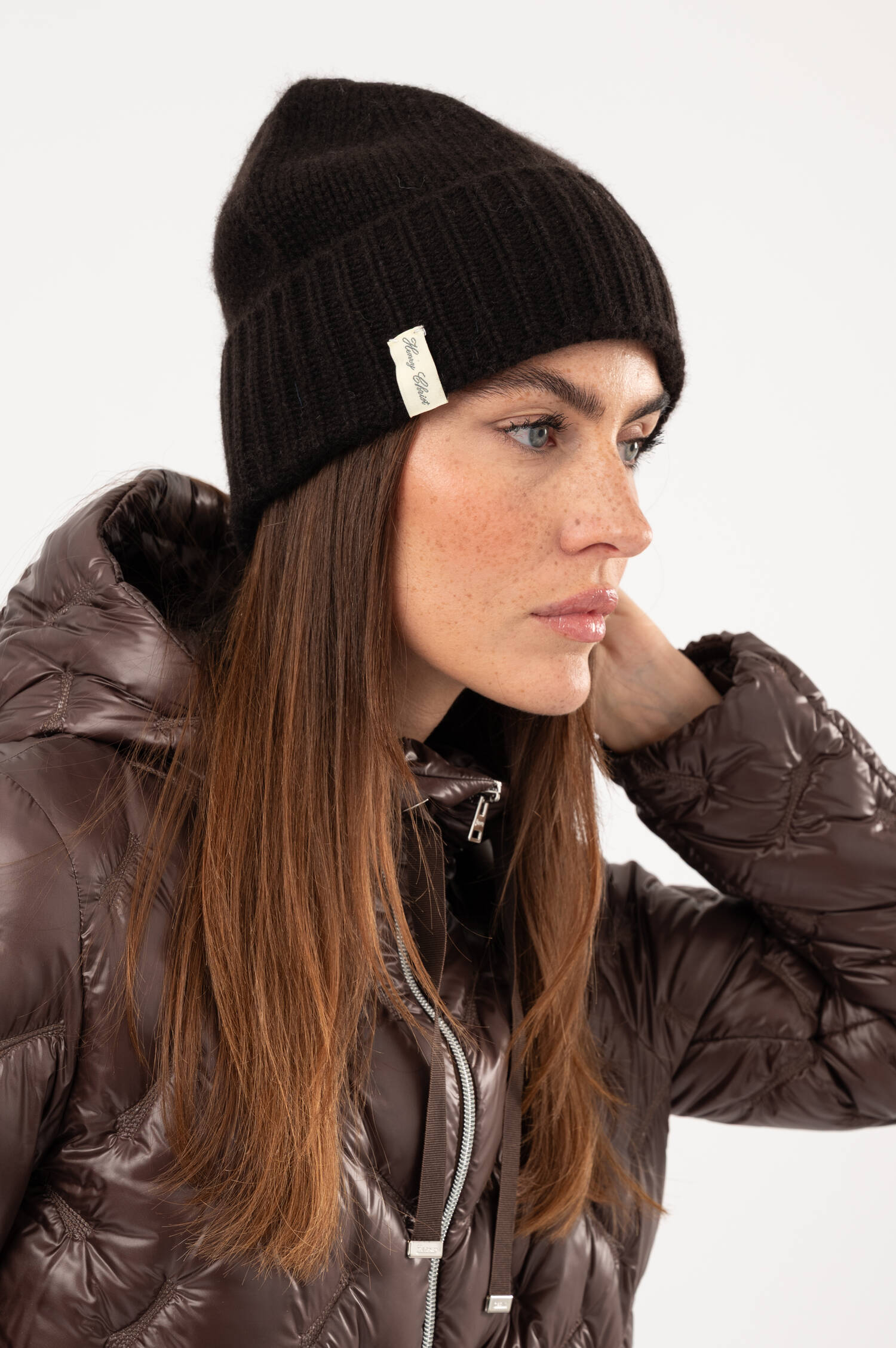 Cashmere-Glattstrick-Beanie in Braun