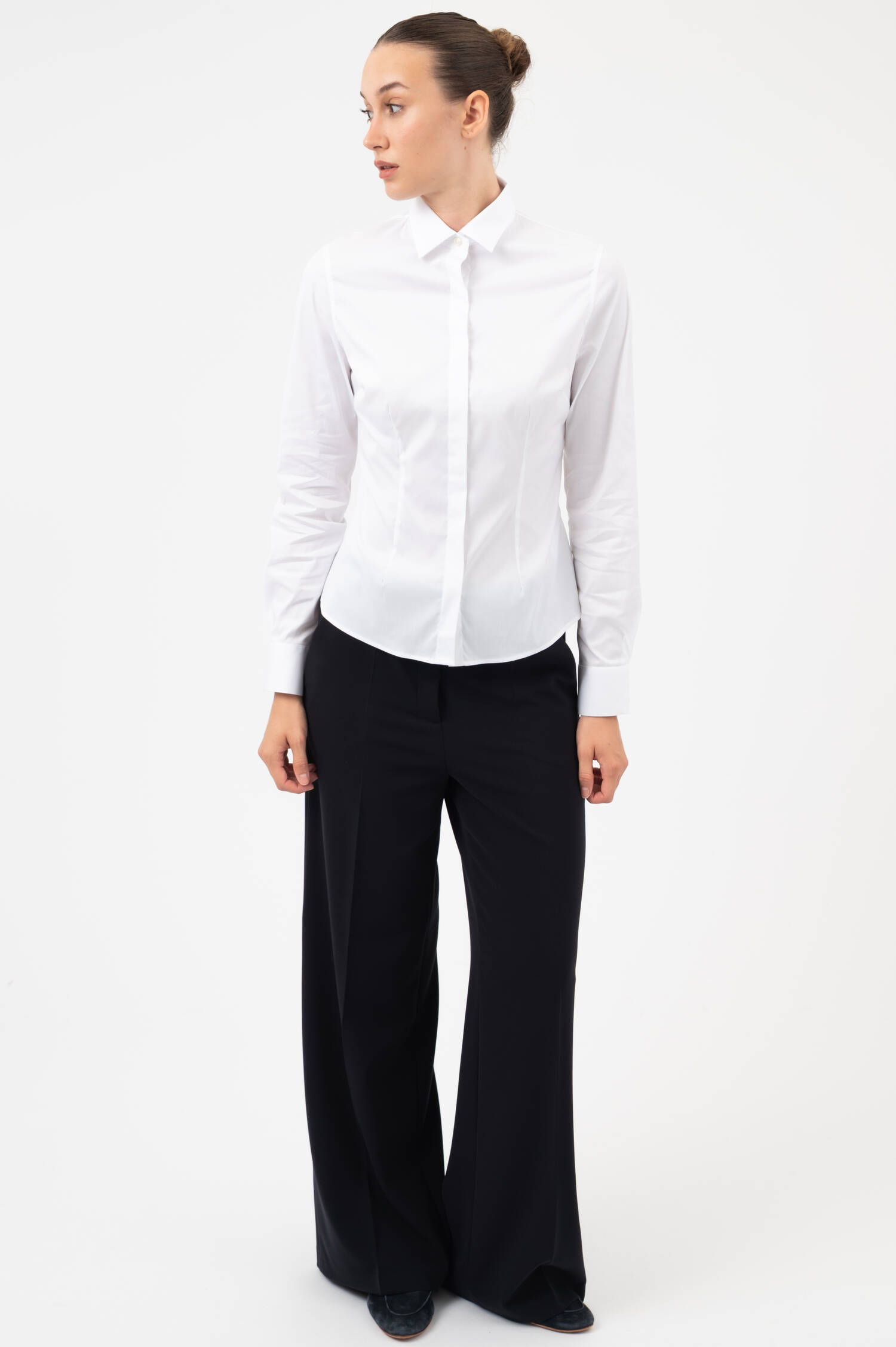 Taillierte Bluse in Weiß