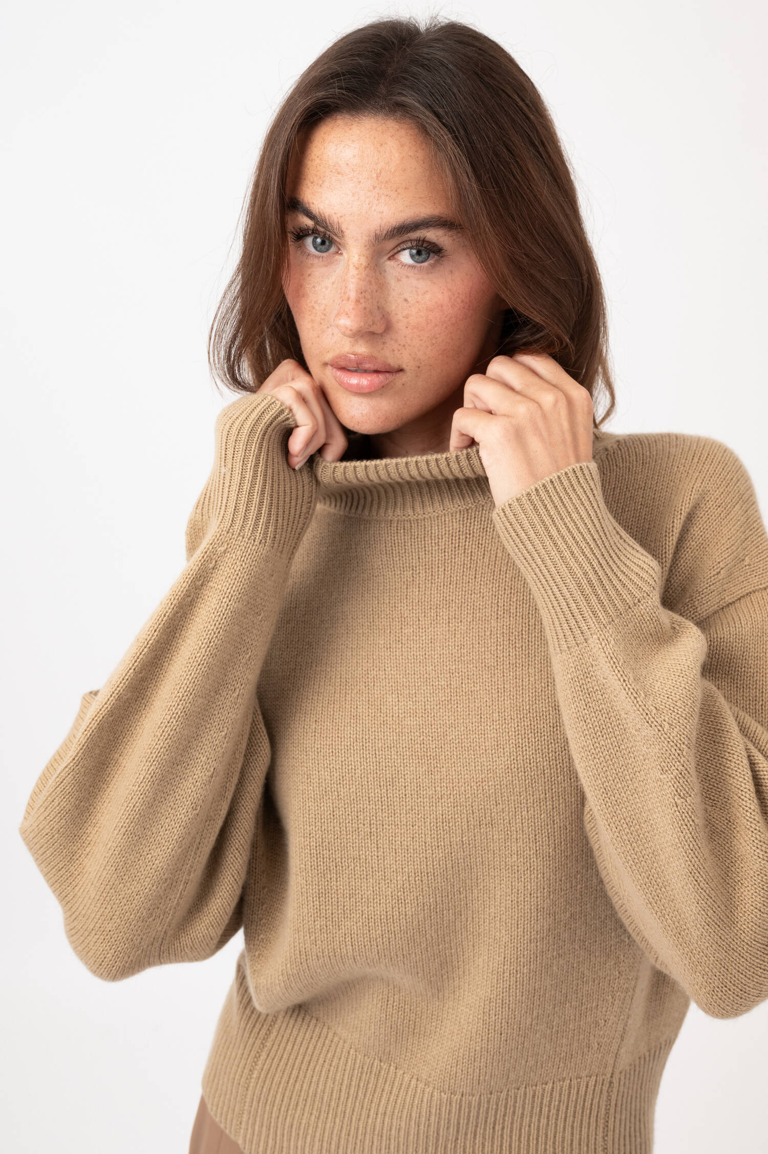 Woll-Cashmere-Stehkragen-Pullover in Beige