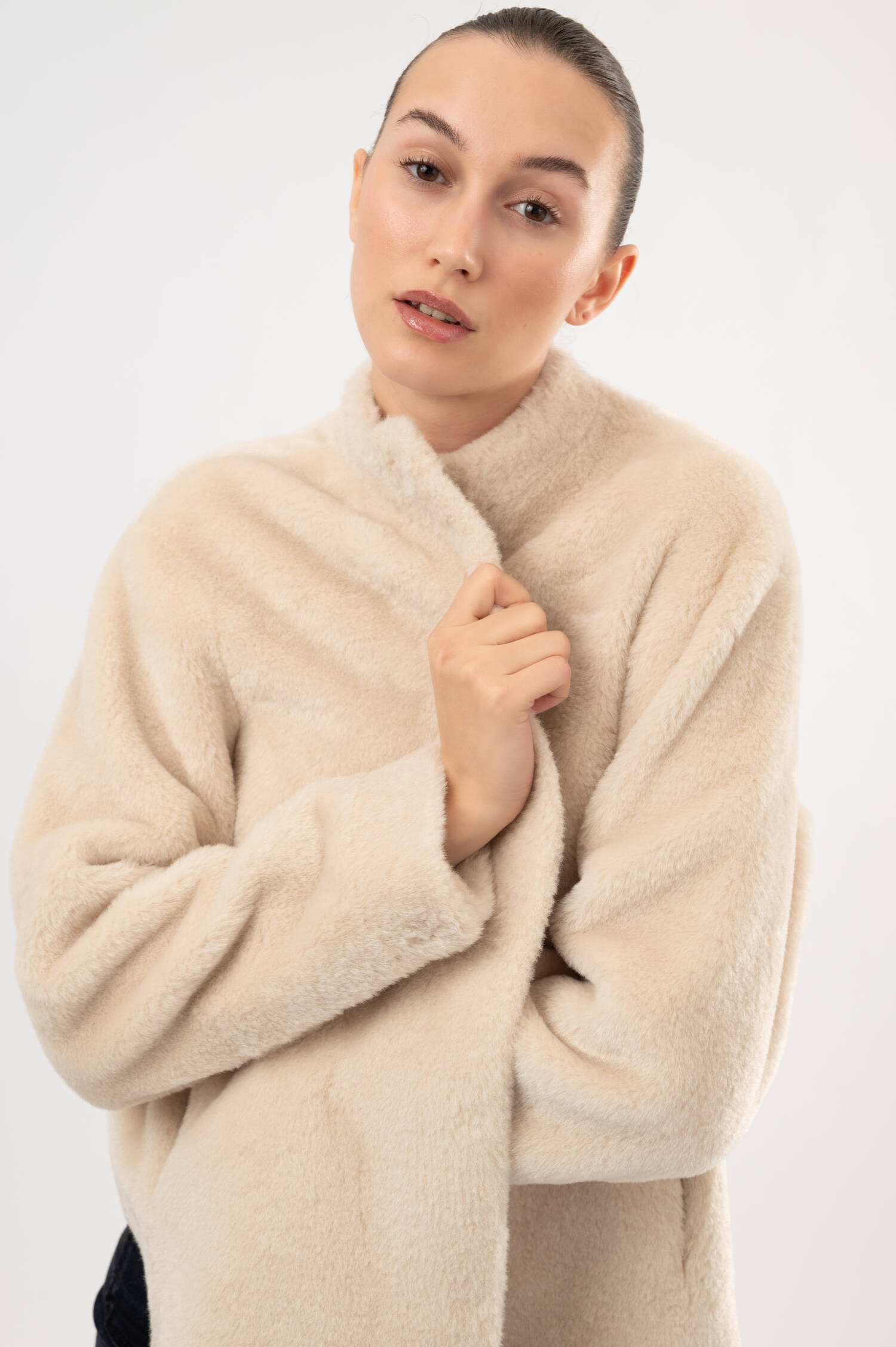 Faux-Fur-Shearling-Jacke ANJA in Beige Faux-Fur-Shearling-Jacke ANJA in Beige
