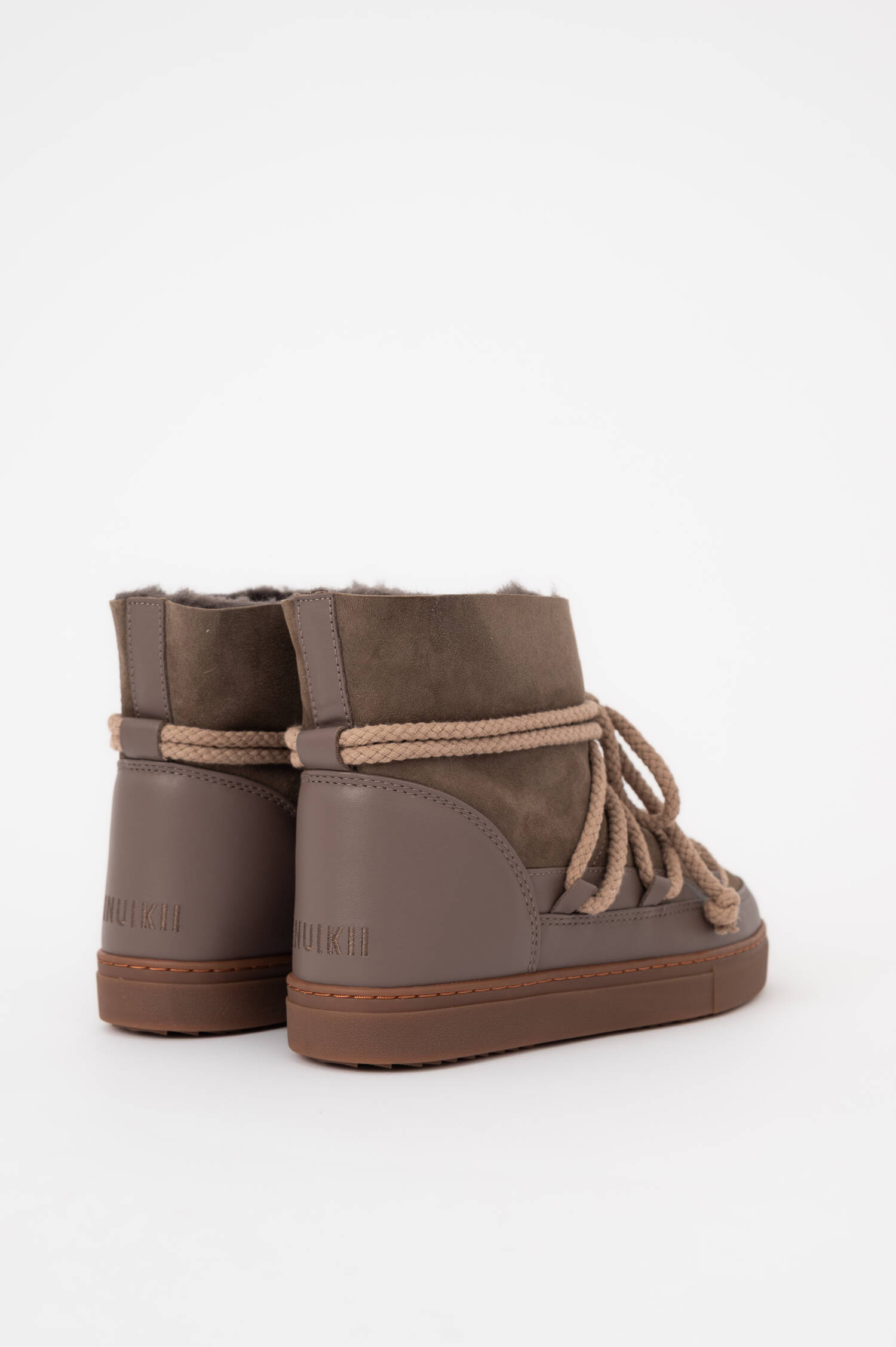 Lammfell-Schneeschuhe CLASSIC in Taupe Lammfell-Schneeschuhe CLASSIC in Taupe