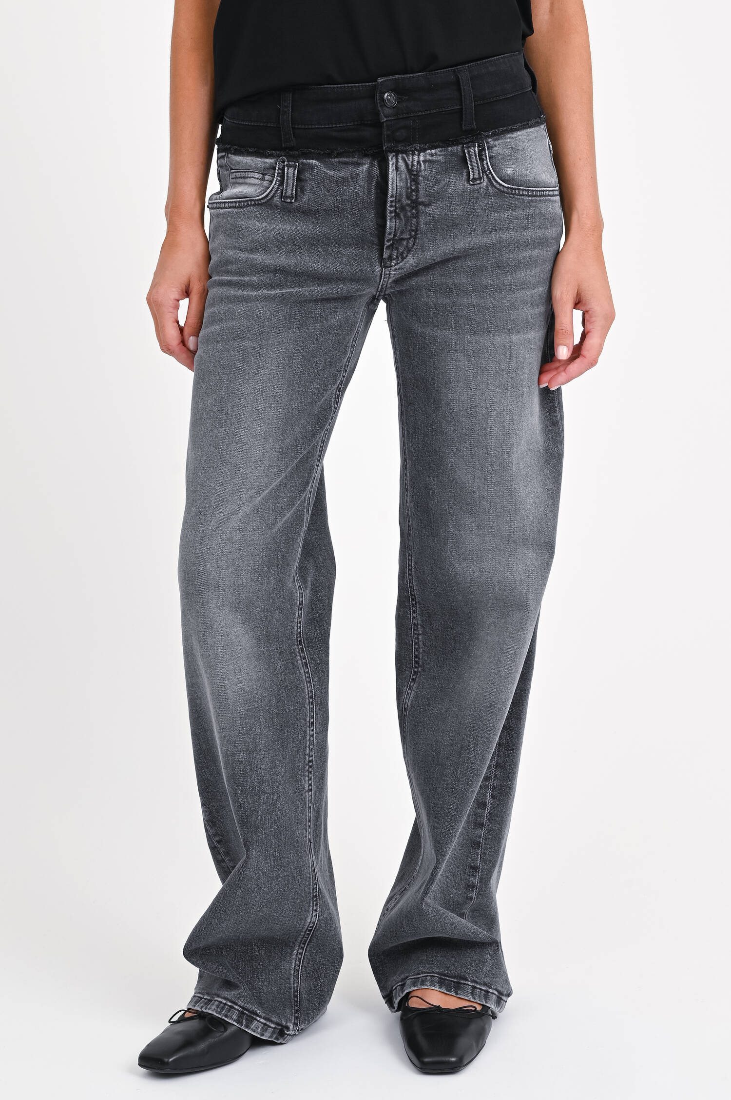 Jeans SHANNEN mit Kontrastbund in Grau/Schwarz