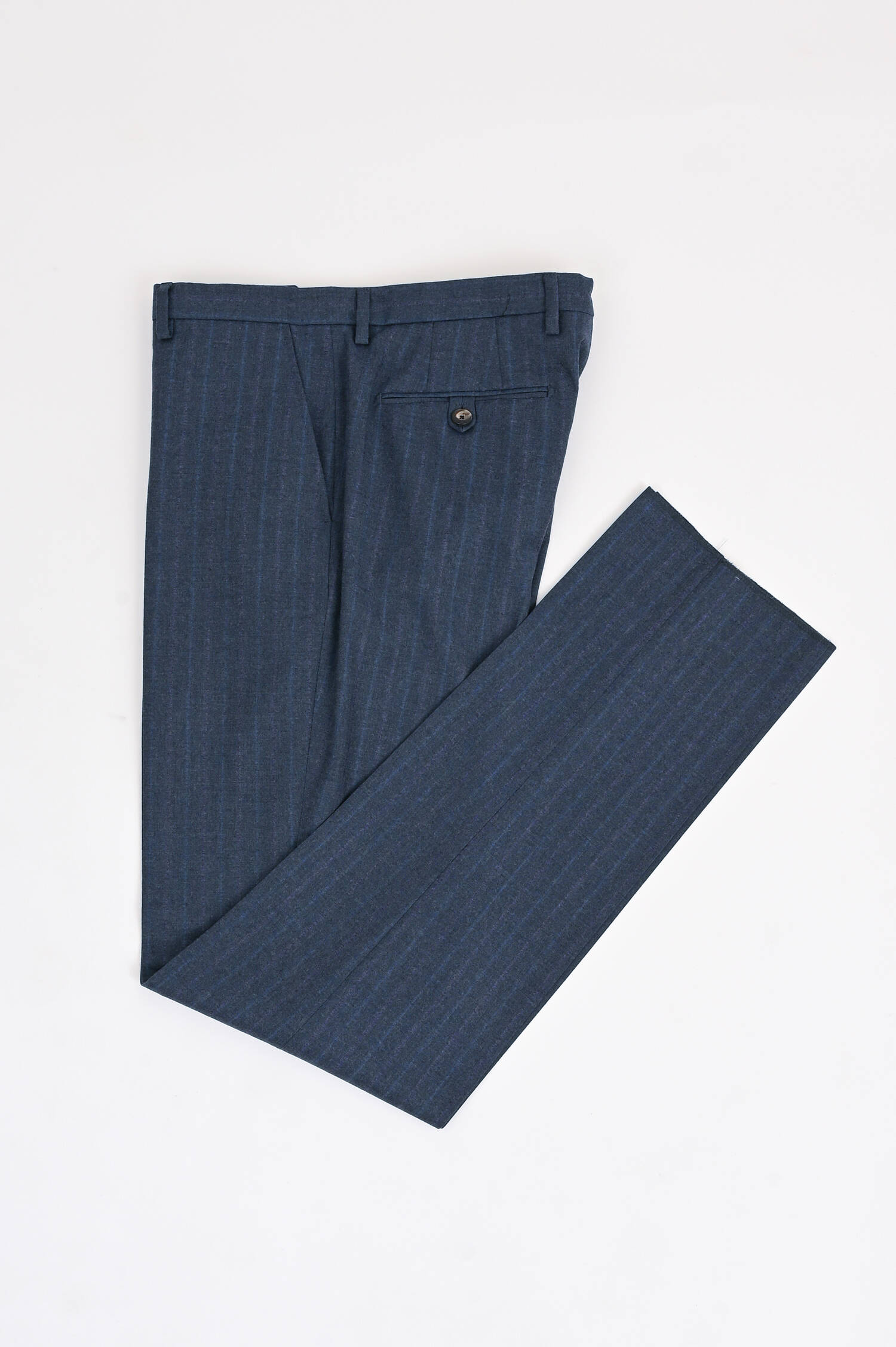 Anzug aus Wolle mit dezenten Streifen in Grau