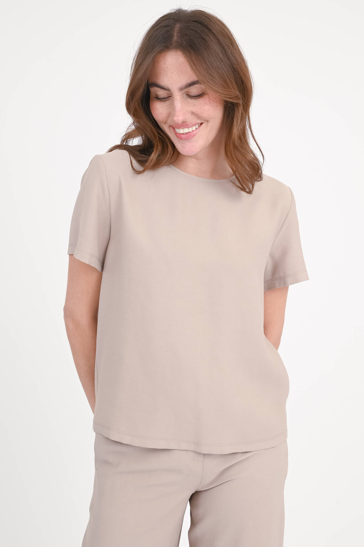 Shirt aus Viskose-Mix in Taupe Shirt aus Viskose-Mix in Taupe