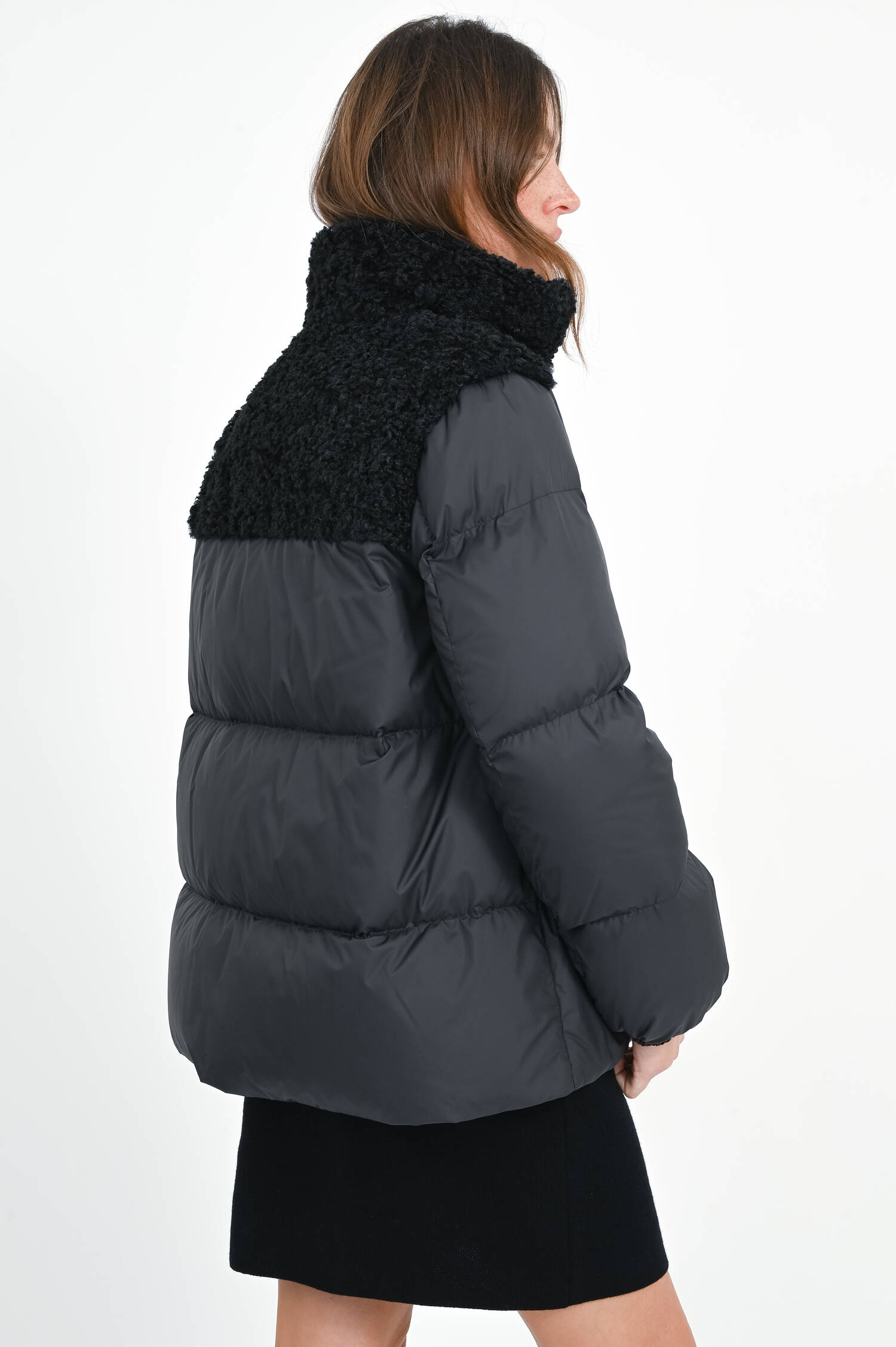 Daunenjacke ESNAIE mit Teddyfleece in Schwarz