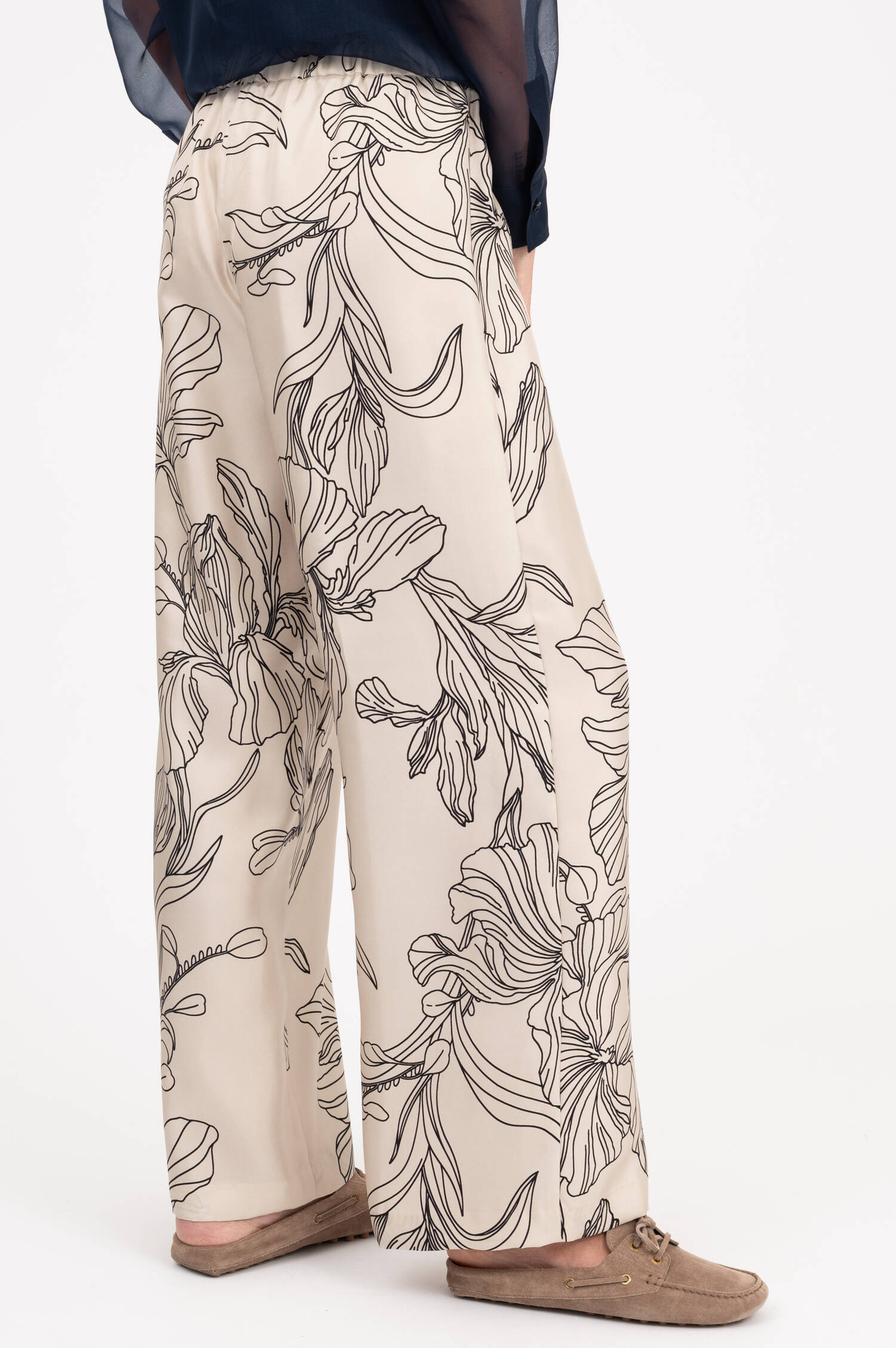Seidenhose mit Print in Creme/Schwarz Seidenhose mit Print in Creme/Schwarz