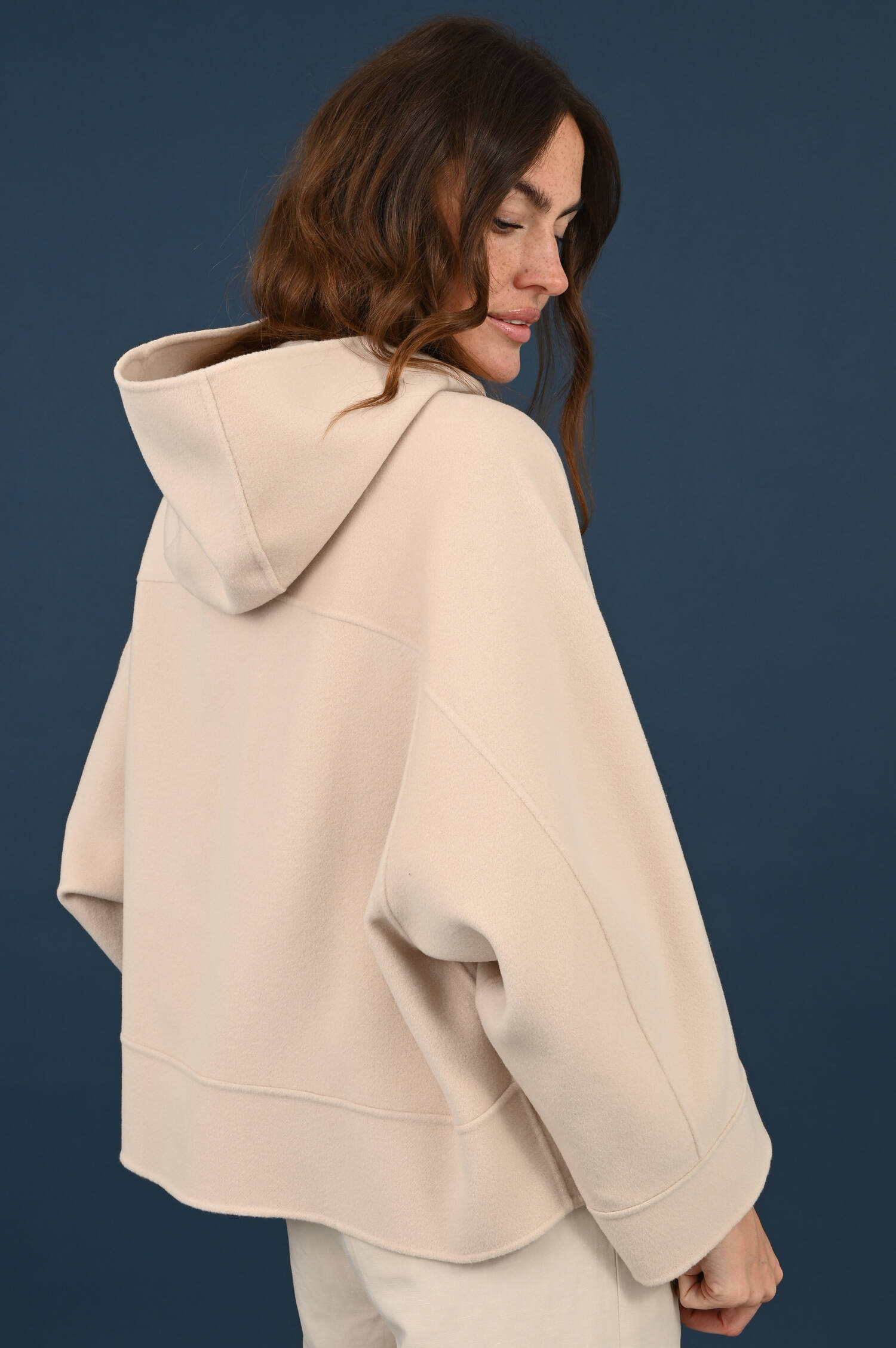 Kurzmantel mit Kapuze OLIATO in Sand