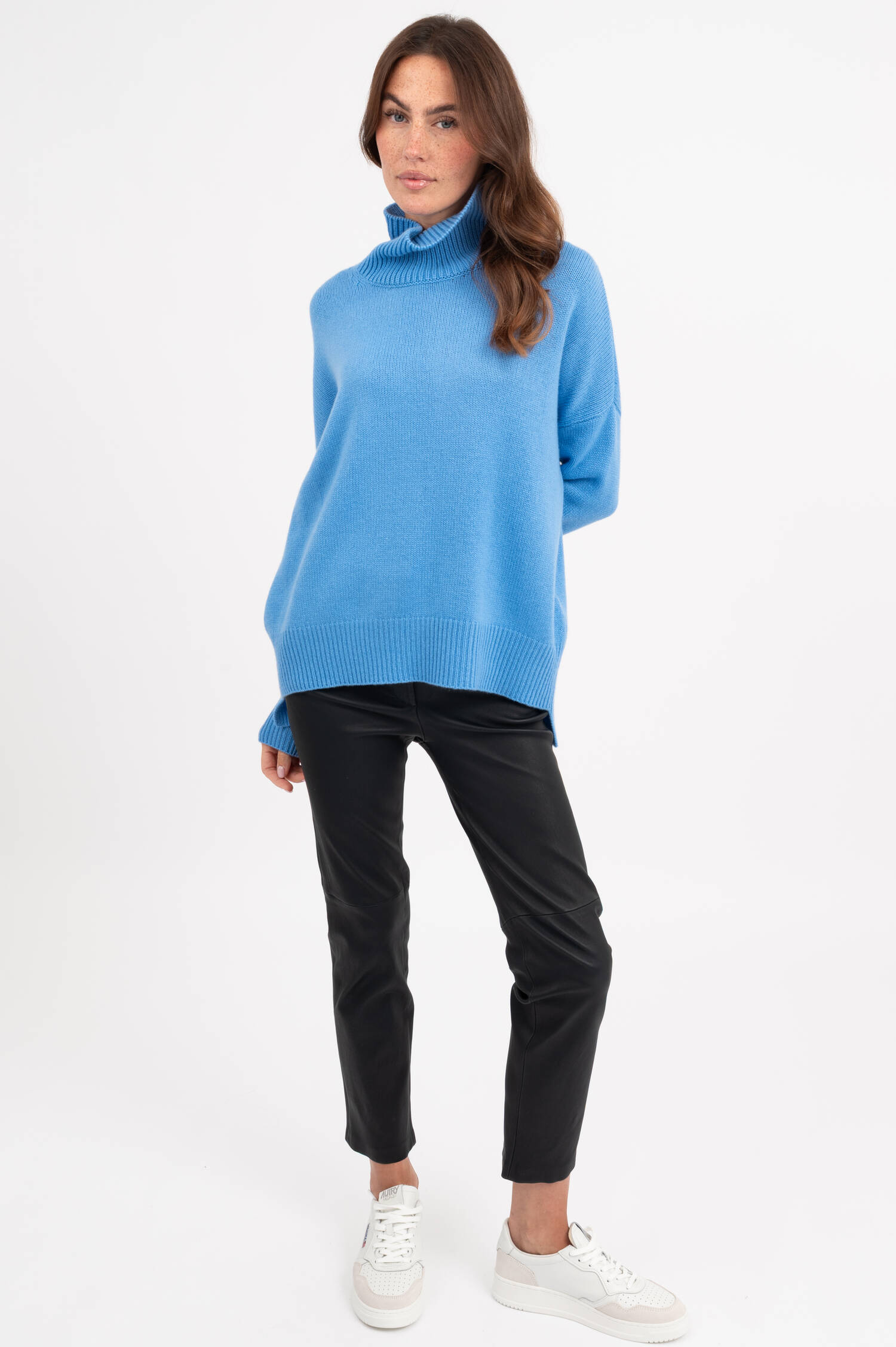 Pullover HEIDI in Azureblau Pullover HEIDI in Azureblau