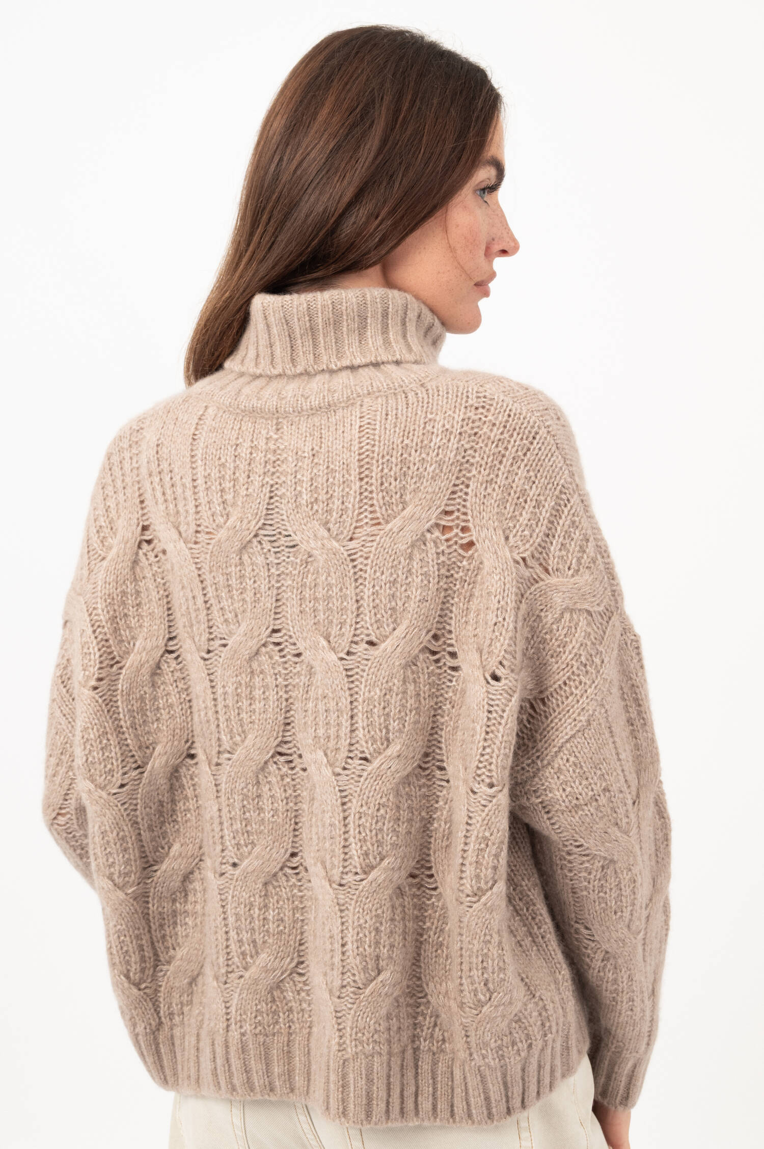 Zopfstrick-Rollkragen-Pullover in Braun Zopfstrick-Rollkragen-Pullover in Braun
