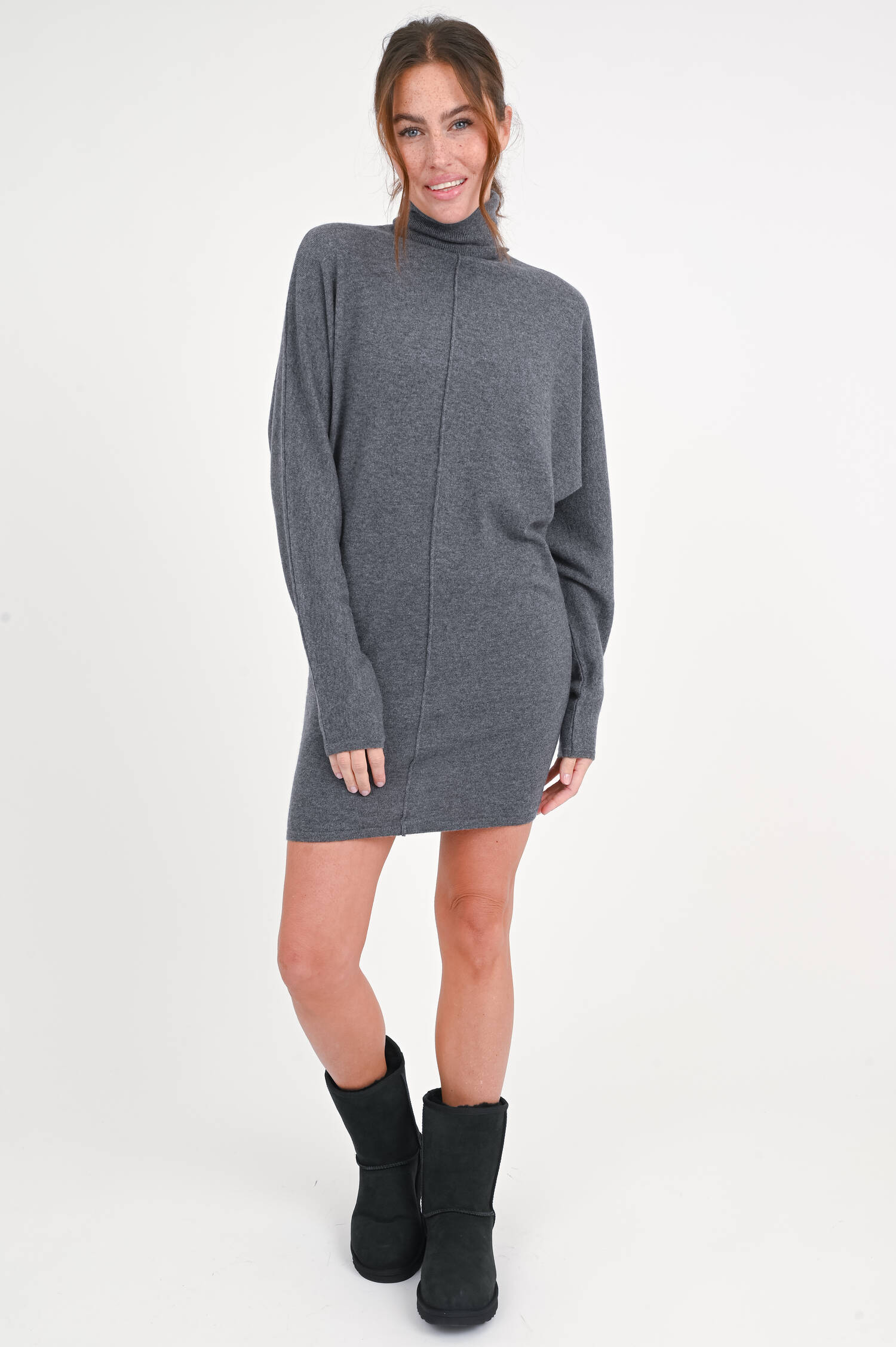 Rollkragen-Kleid ELLIONORA in Graphite Rollkragen-Kleid ELLIONORA in Graphite