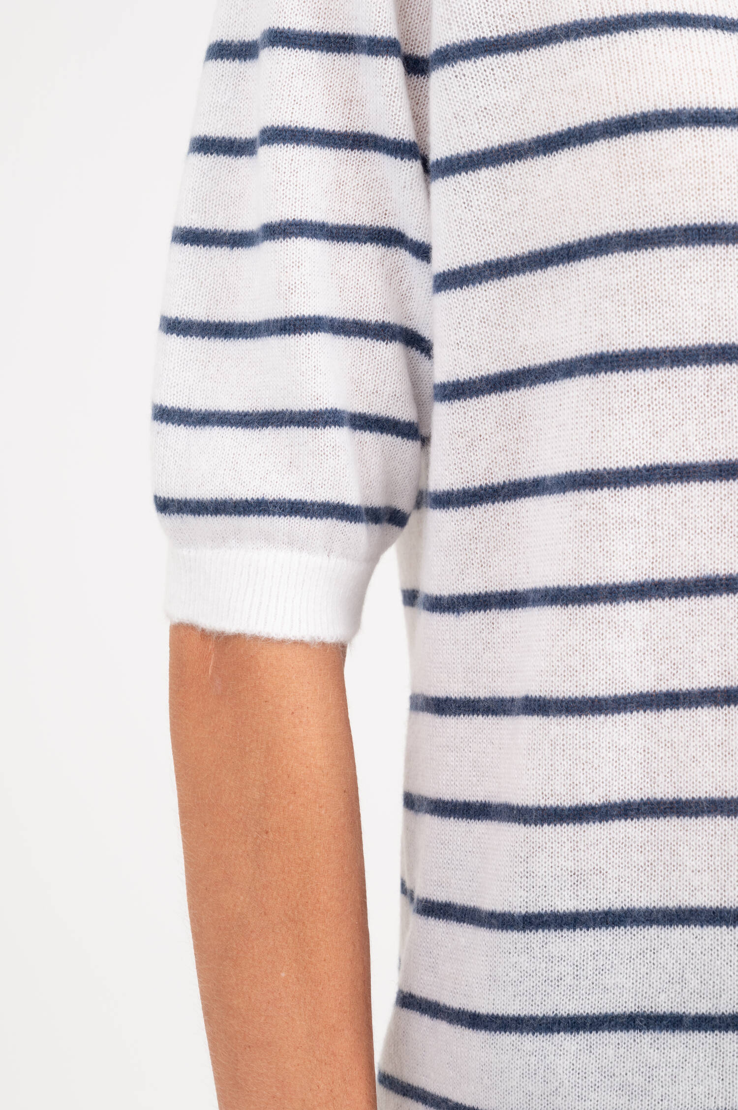 Strickshirt in Weiß/Blau gestreift