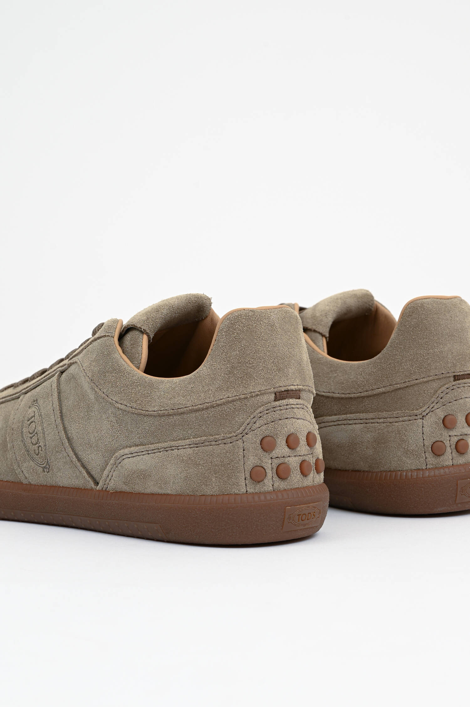 Veloursleder Sneaker in Taupe