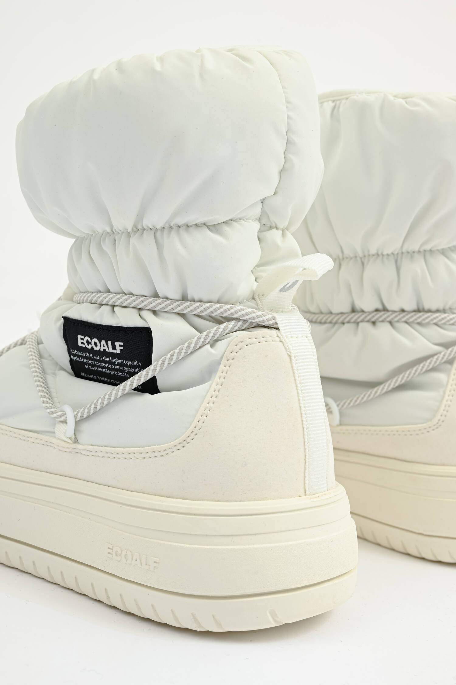 Oudoor-Stieflette BERING in Creme